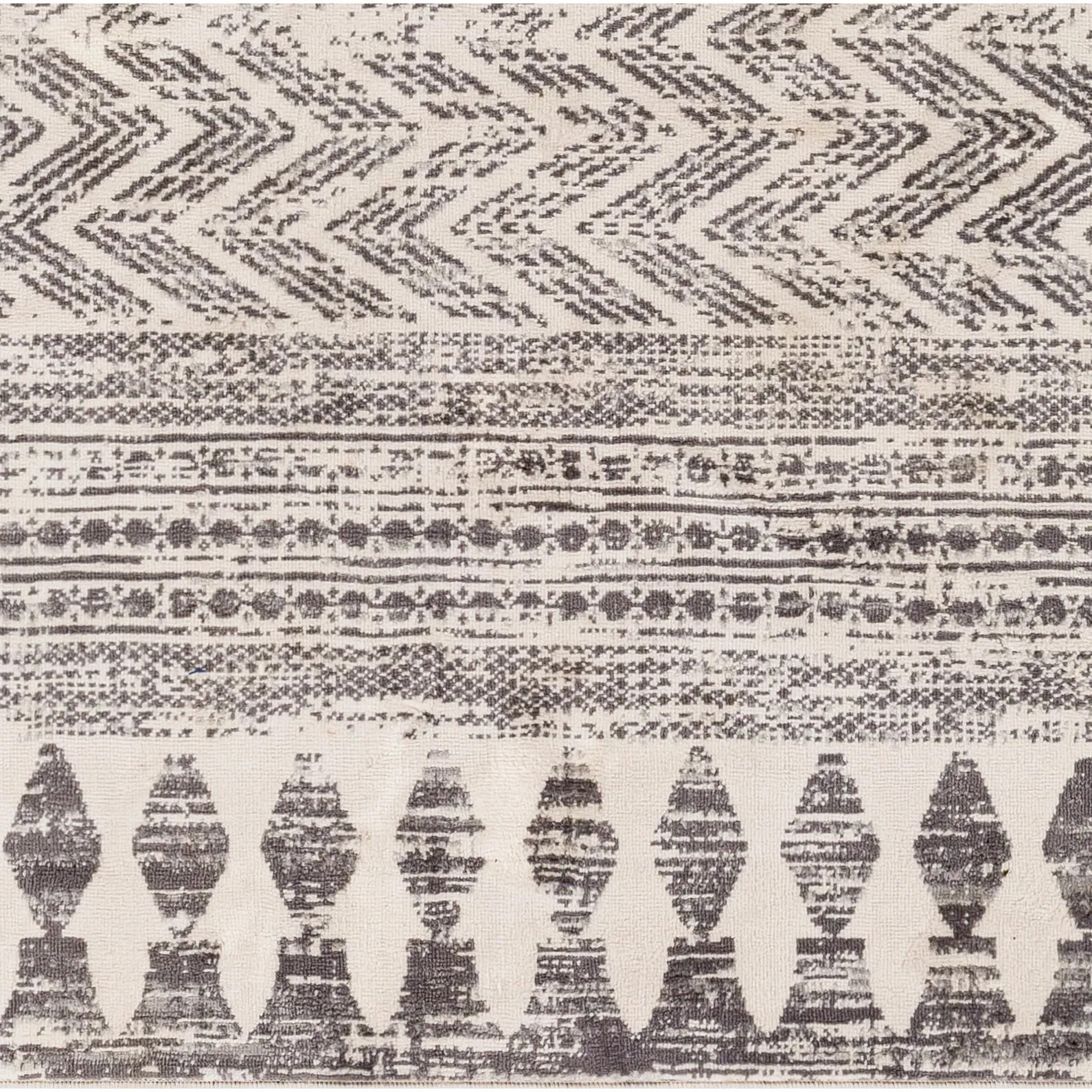 Livabliss Galio Global Chevron Area Rug