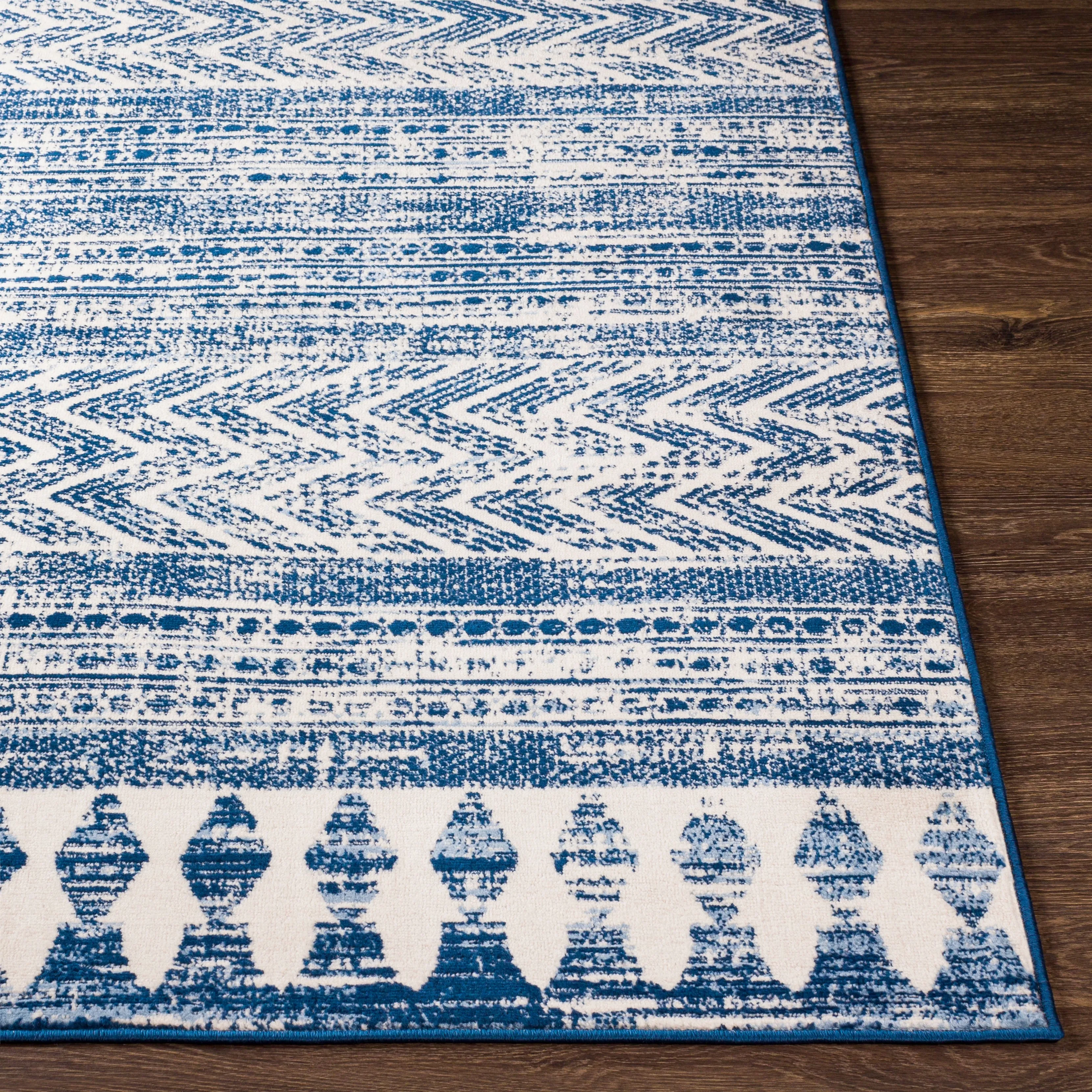 Livabliss Galio Global Chevron Area Rug