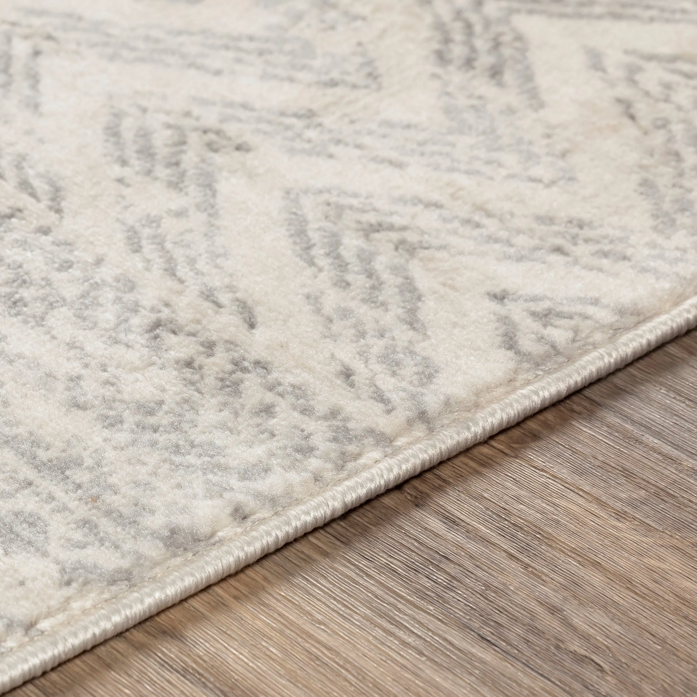 Livabliss Galio Global Chevron Area Rug
