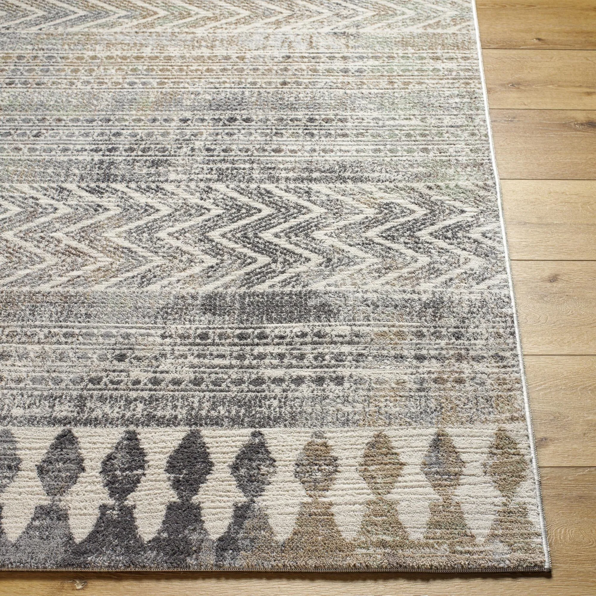 Livabliss Galio Global Chevron Area Rug