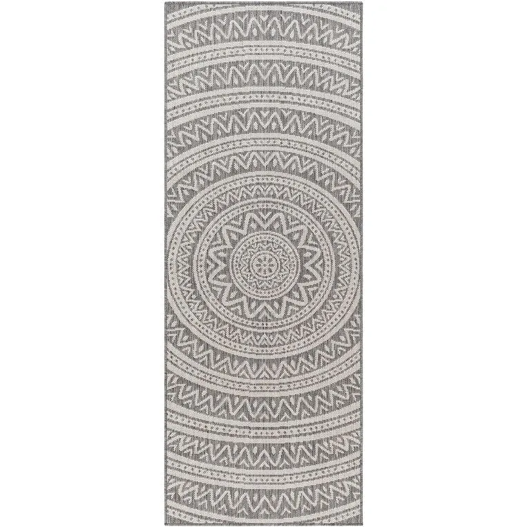 Livabliss Hurley Indoor/ Outdoor Mandala Area Rug