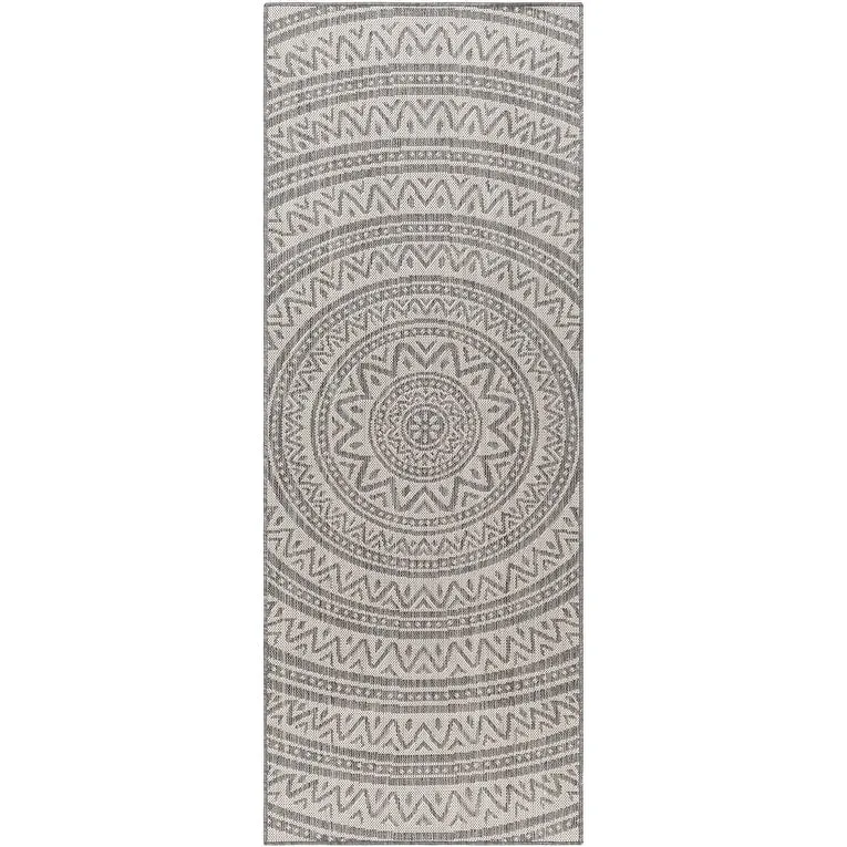 Livabliss Hurley Indoor/ Outdoor Mandala Area Rug