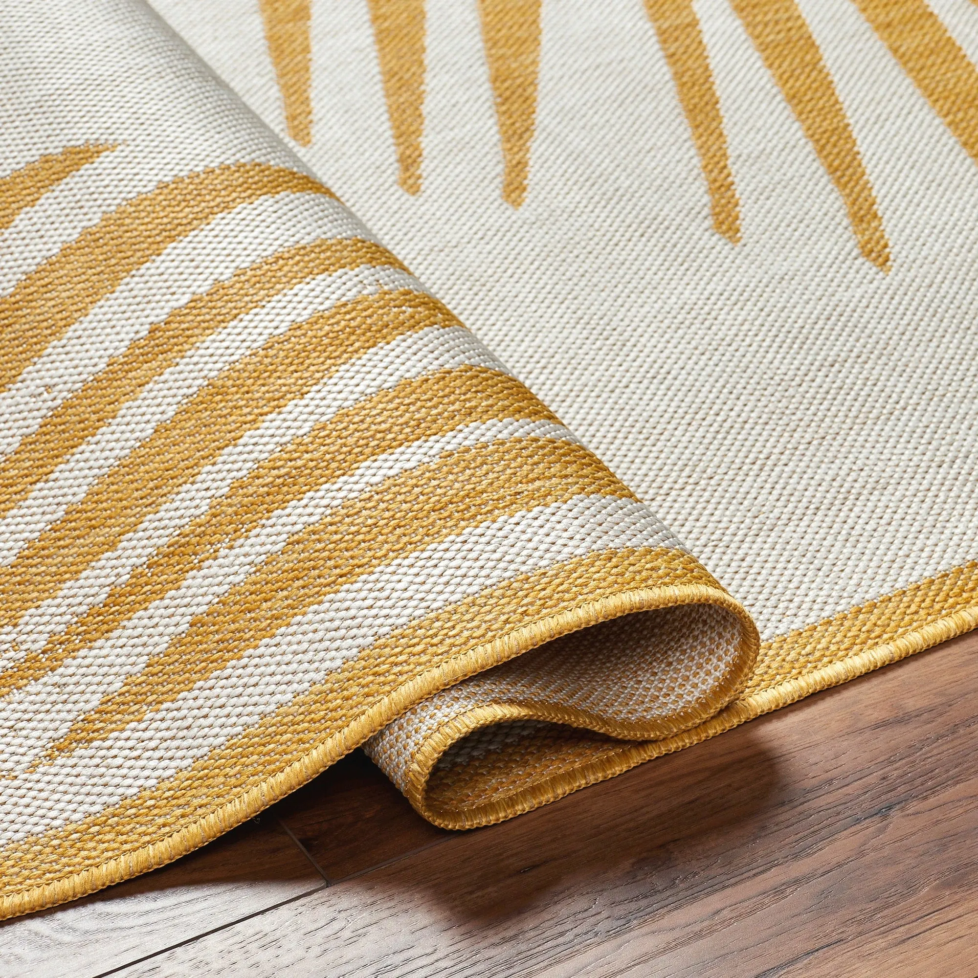 Livabliss Long Beach Outdoor Safe Tropical Area Rug