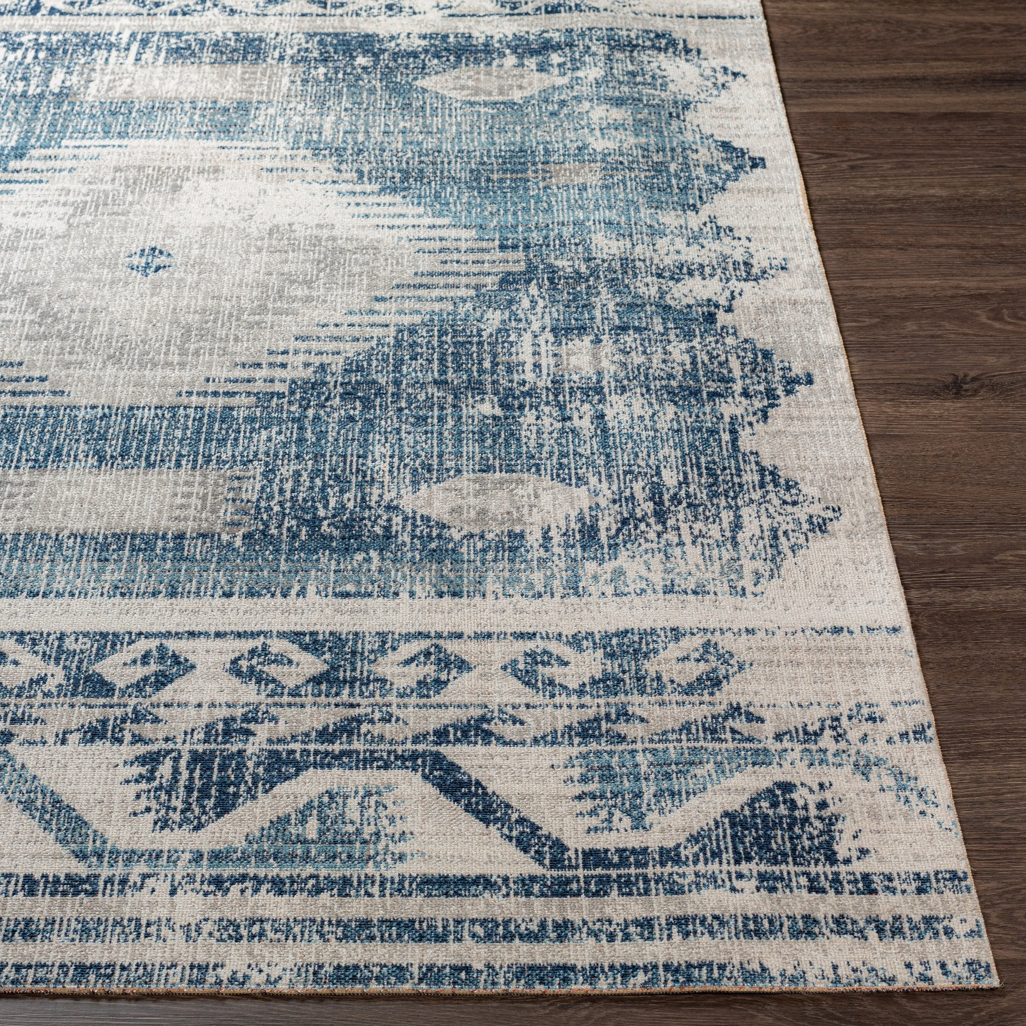 Livabliss Nuria Indoor/ Outdoor Southwestern Area Rug