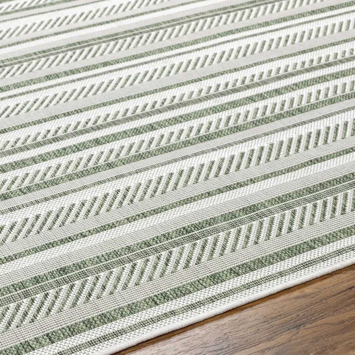 Livabliss Rikard Indoor/ Outdoor Coastal Stripe Area Rug