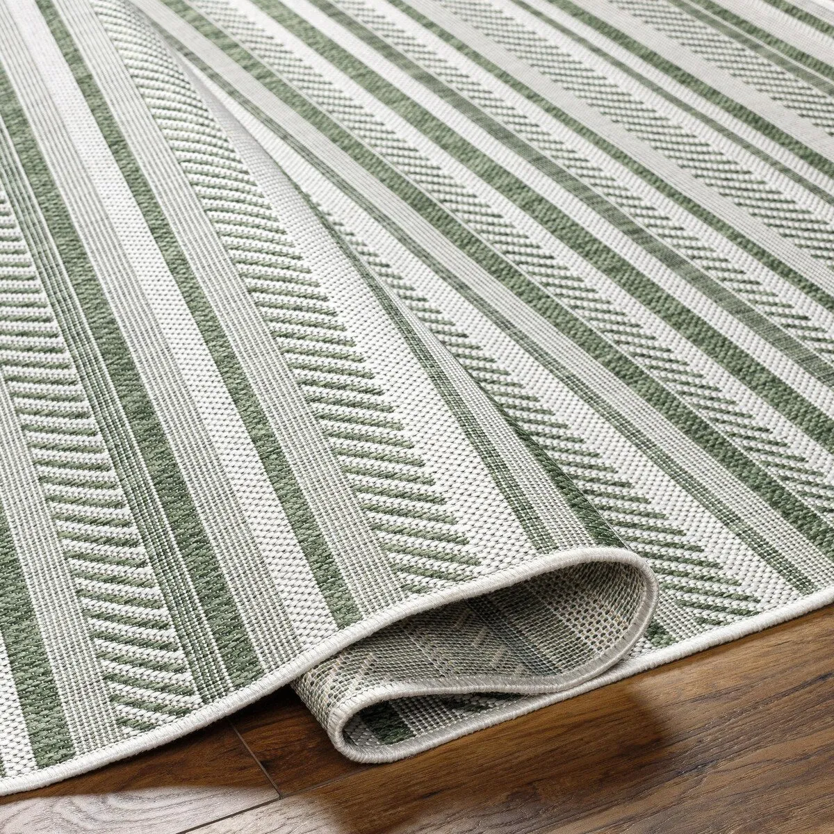 Livabliss Rikard Indoor/ Outdoor Coastal Stripe Area Rug