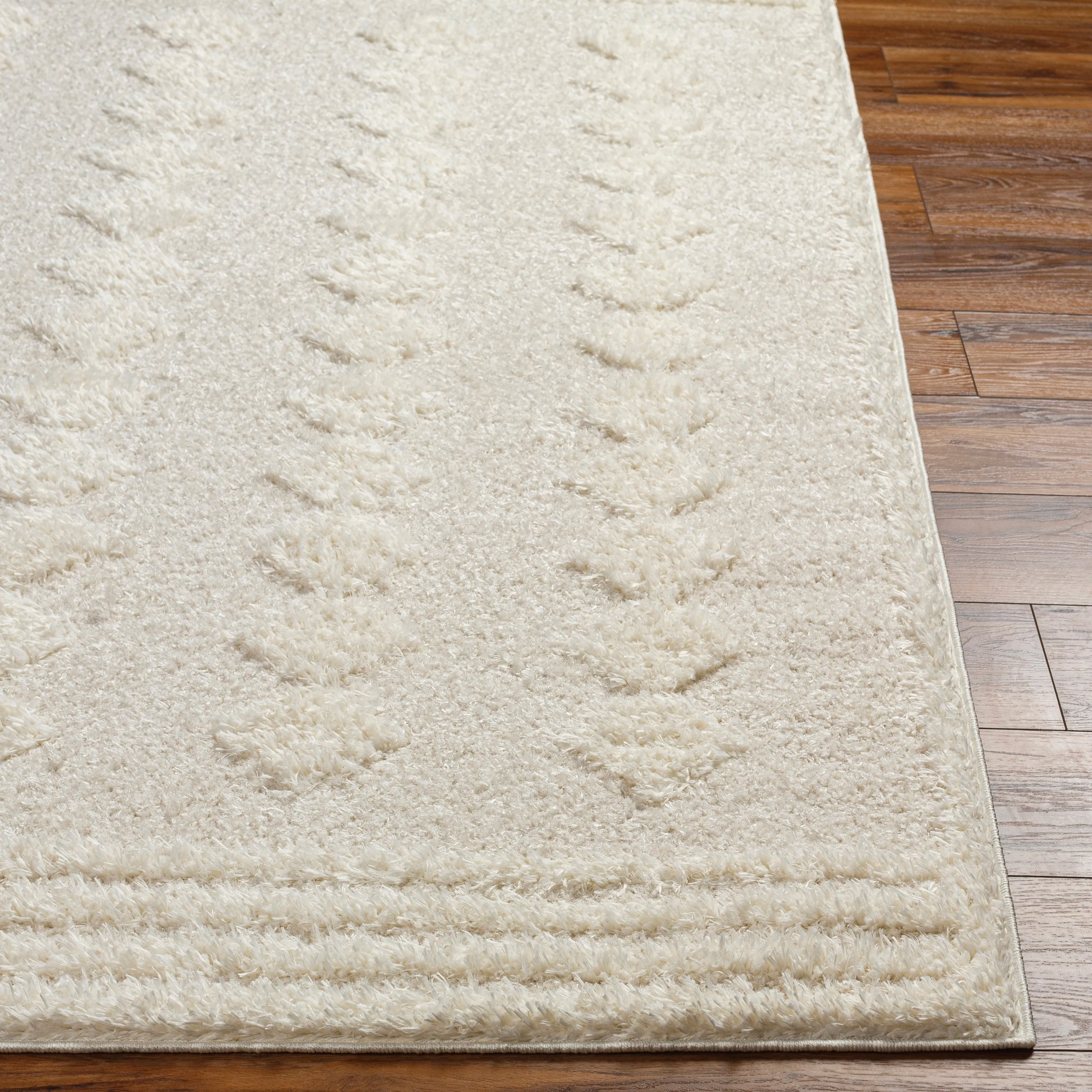 Livabliss Rodos Modern Diamond Plush Area Rug