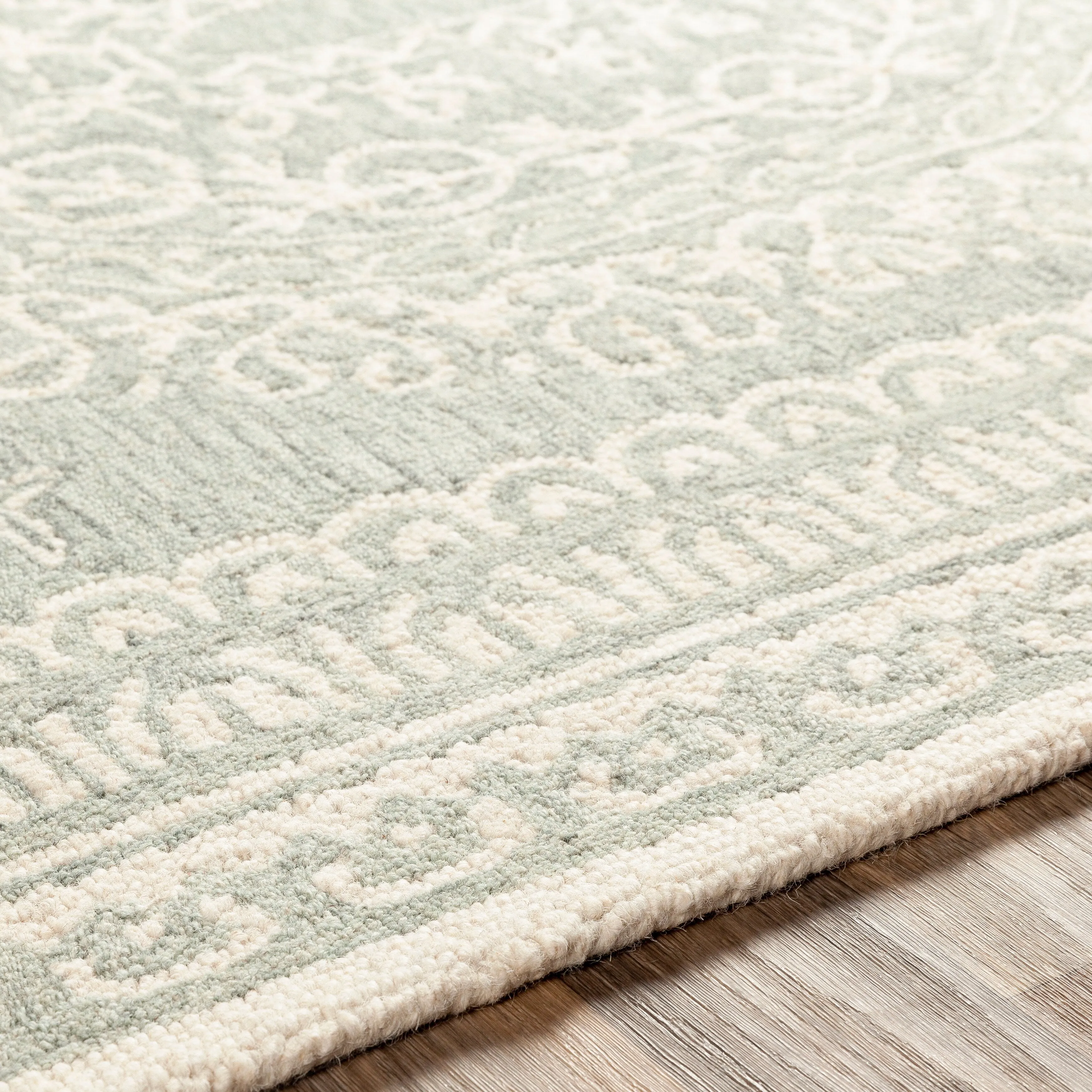 Livabliss Zutphen Handmade Traditional Area Rug