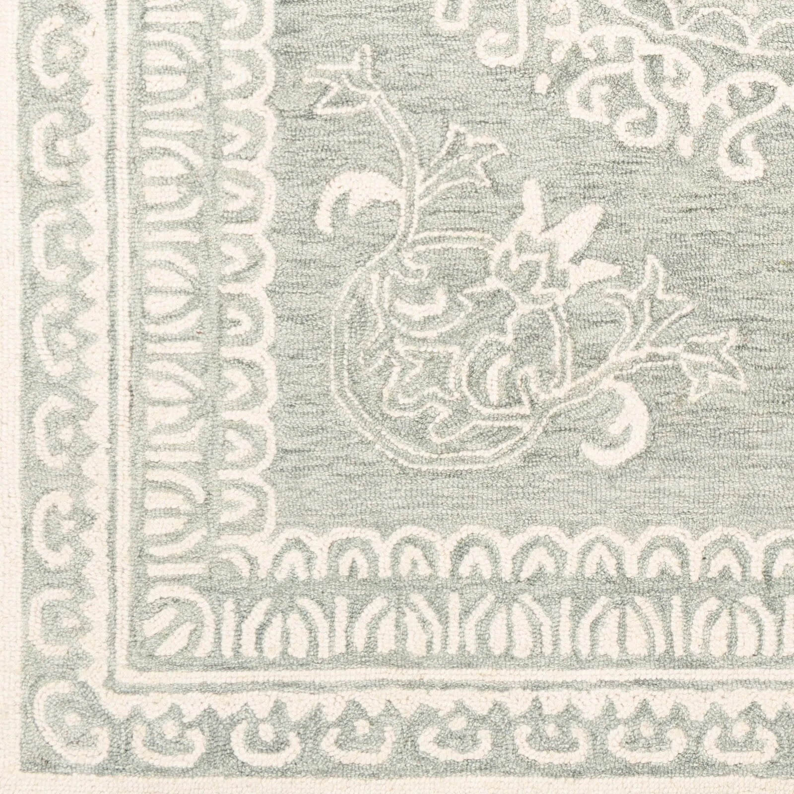 Livabliss Zutphen Handmade Traditional Area Rug