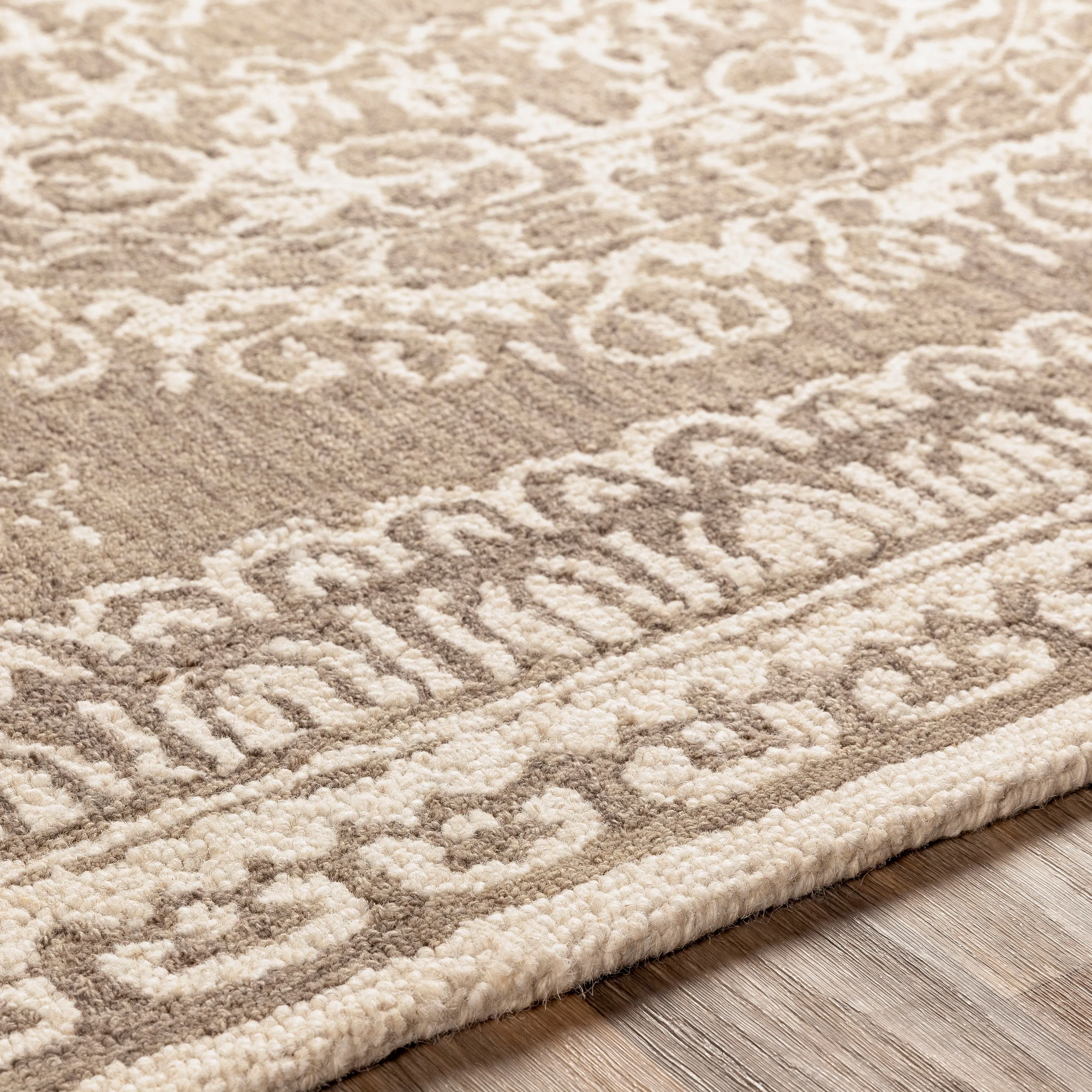 Livabliss Zutphen Handmade Traditional Area Rug