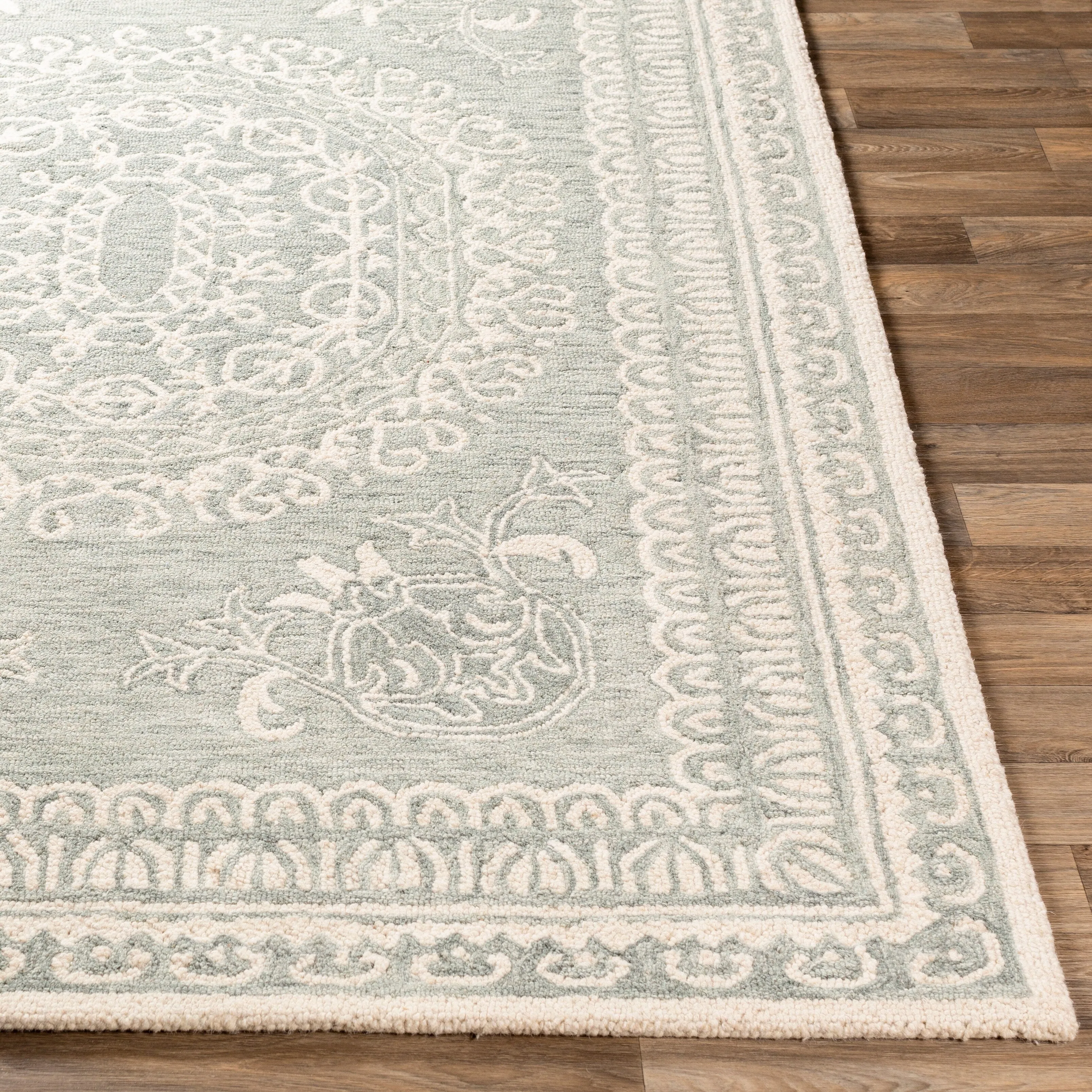Livabliss Zutphen Handmade Traditional Area Rug