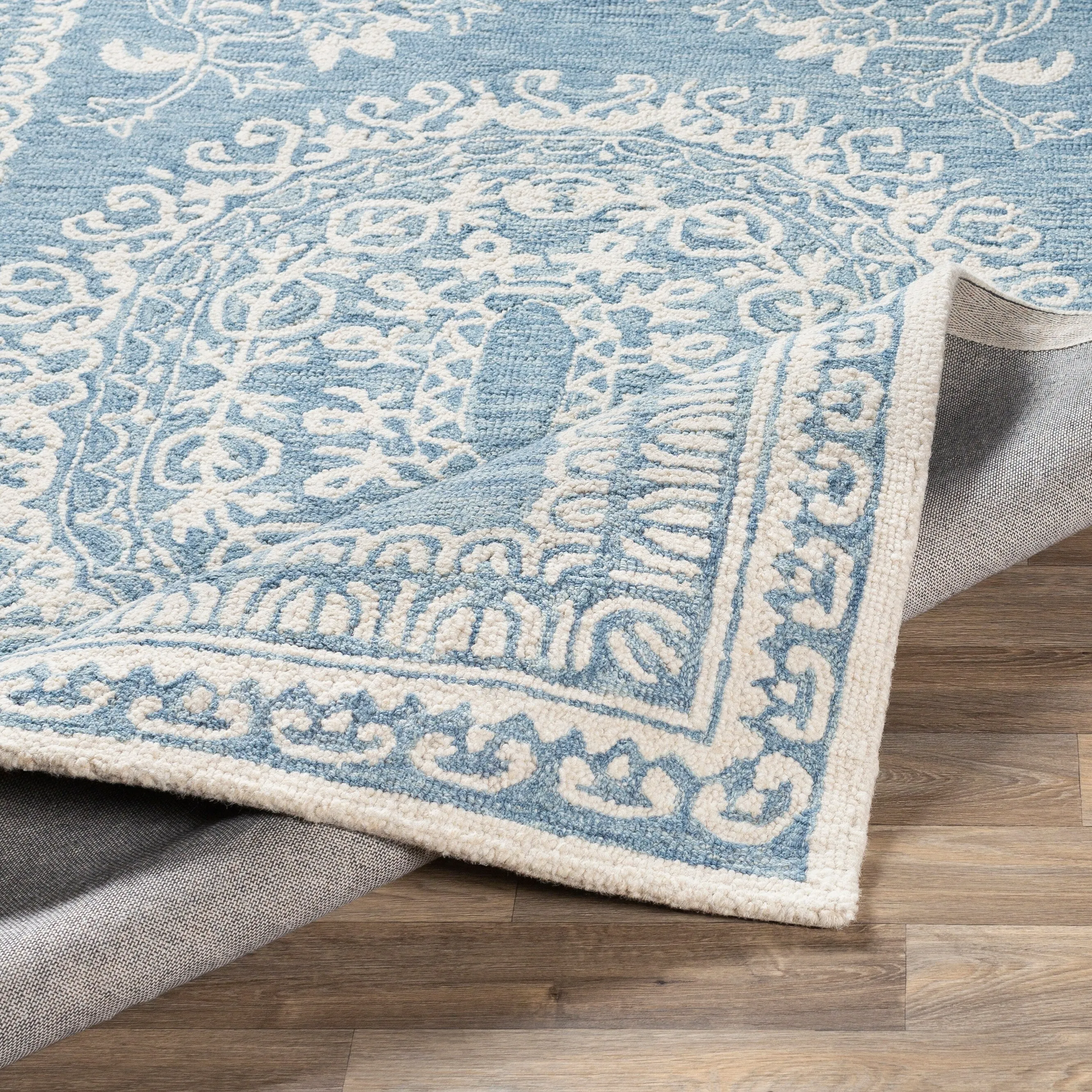 Livabliss Zutphen Handmade Traditional Area Rug