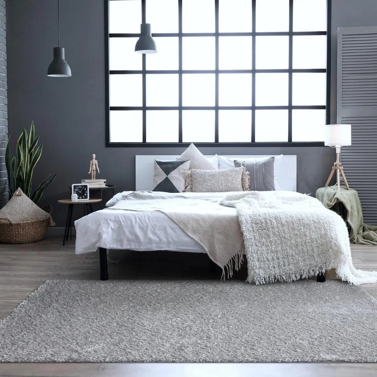 Luxe Weavers Solid Plush Shag Area Rug