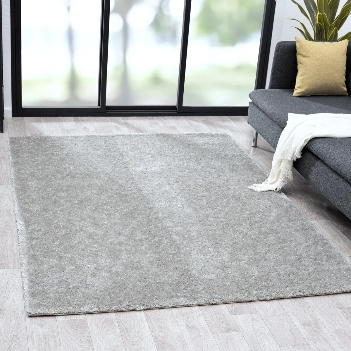 Luxe Weavers Solid Plush Shag Area Rug