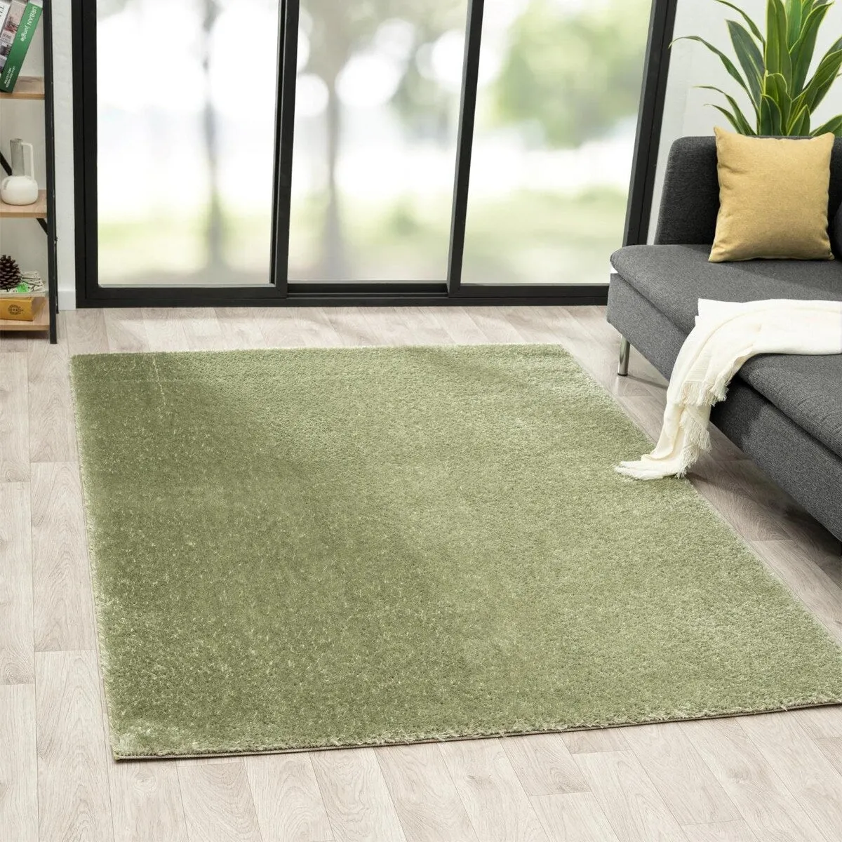 Luxe Weavers Solid Plush Shag Area Rug