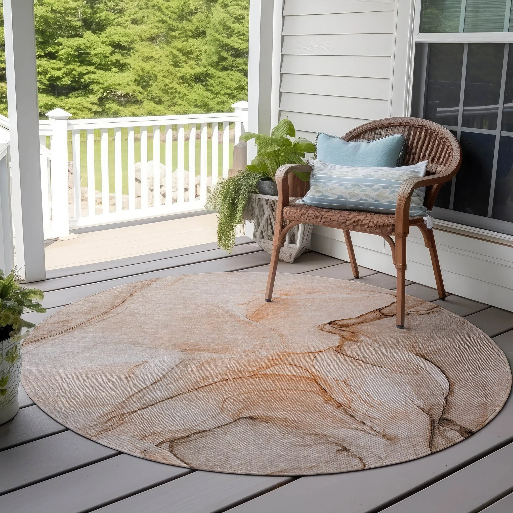 Machine Washable Indoor/ Outdoor Abstract Chantille Rug