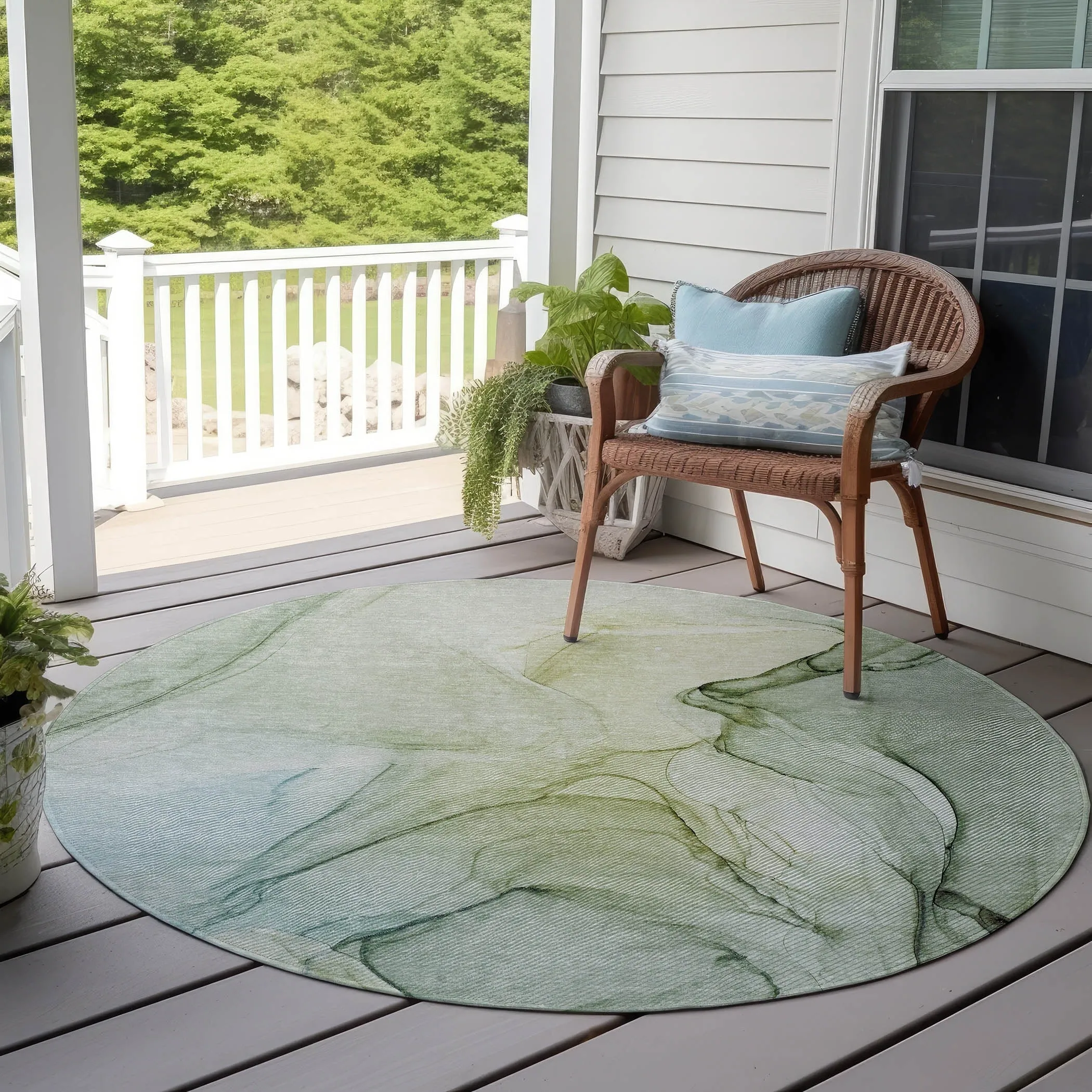 Machine Washable Indoor/ Outdoor Abstract Chantille Rug