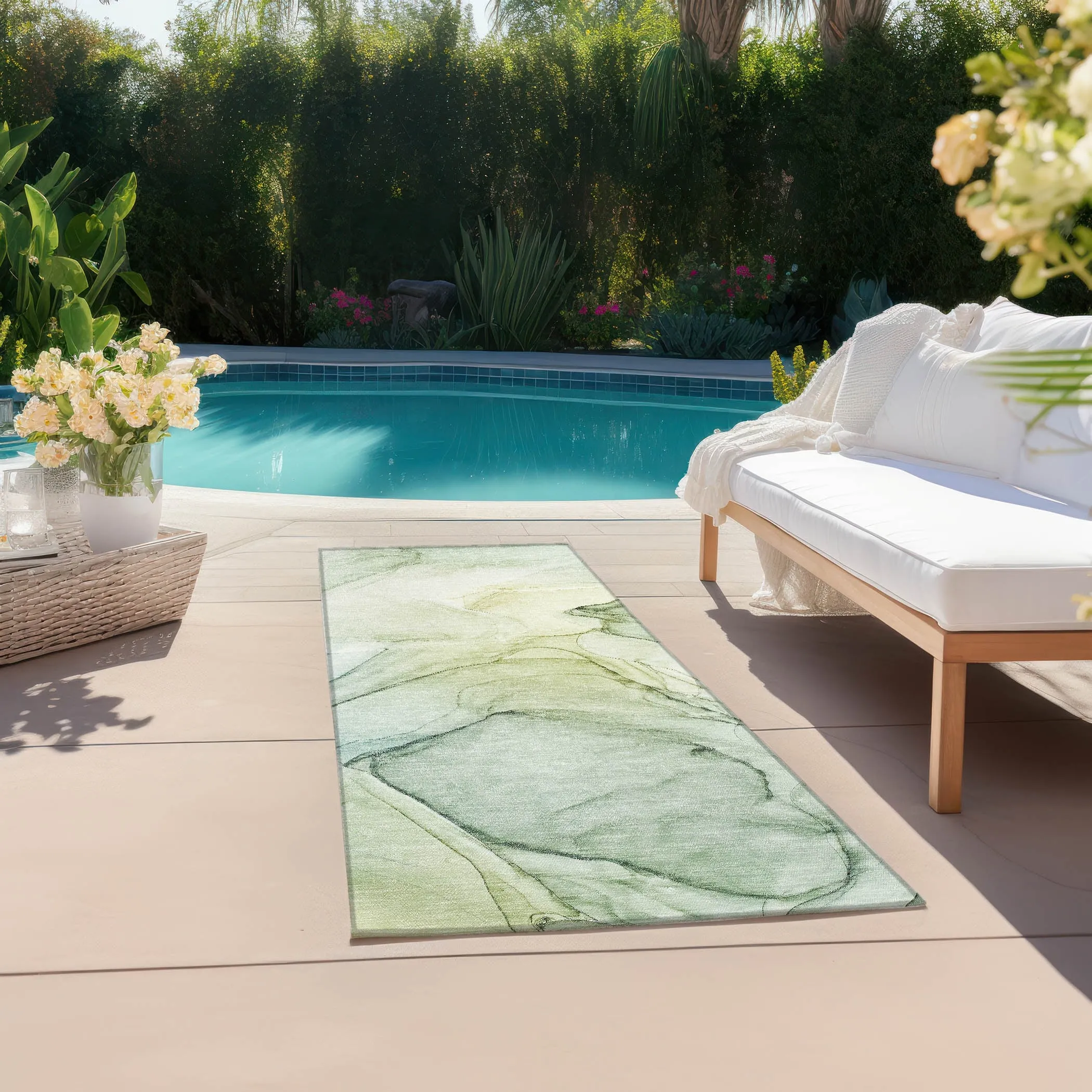 Machine Washable Indoor/ Outdoor Abstract Chantille Rug