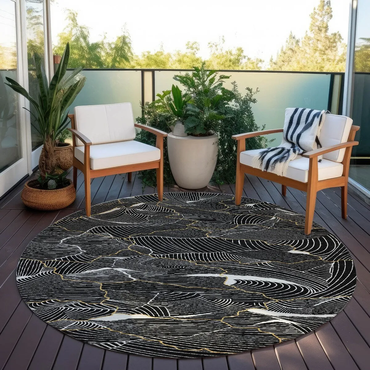 Machine Washable Indoor/ Outdoor Abstract Crackle Chantille Rug