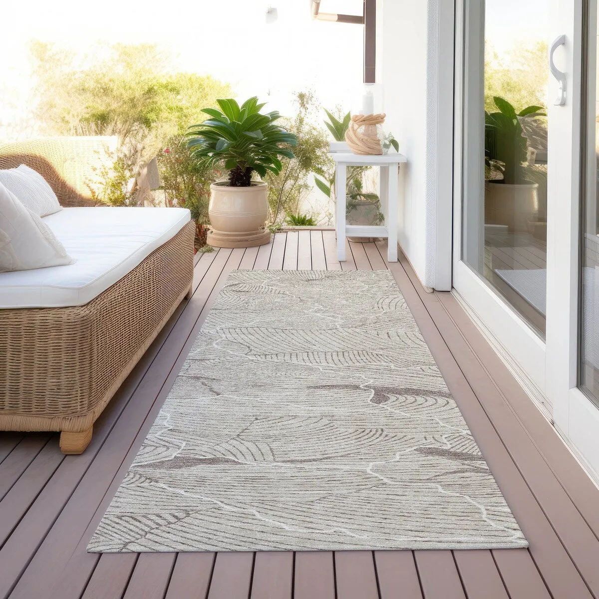 Machine Washable Indoor/ Outdoor Abstract Crackle Chantille Rug