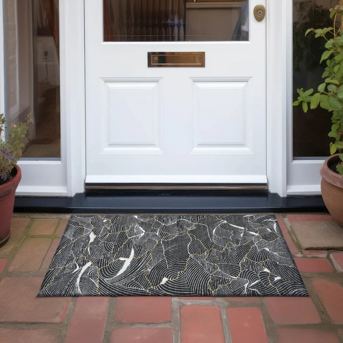Machine Washable Indoor/ Outdoor Abstract Crackle Chantille Rug