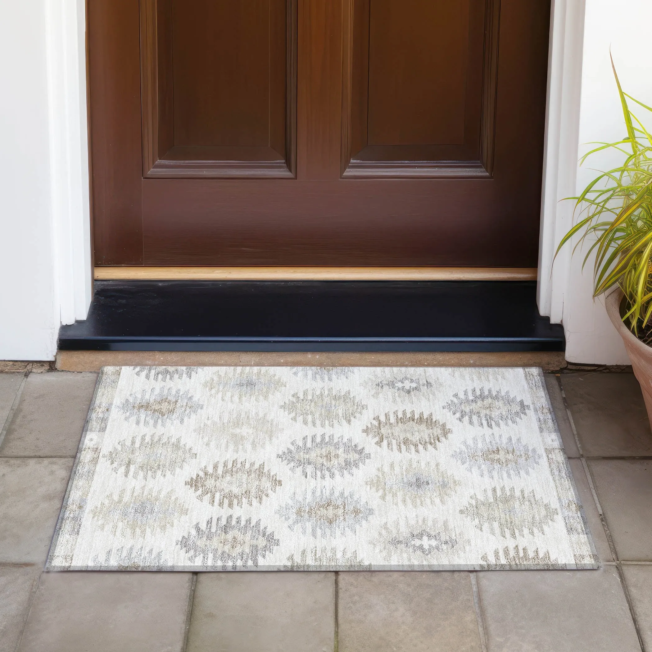 Machine Washable Indoor/ Outdoor Boho Tribal Chantille Rug