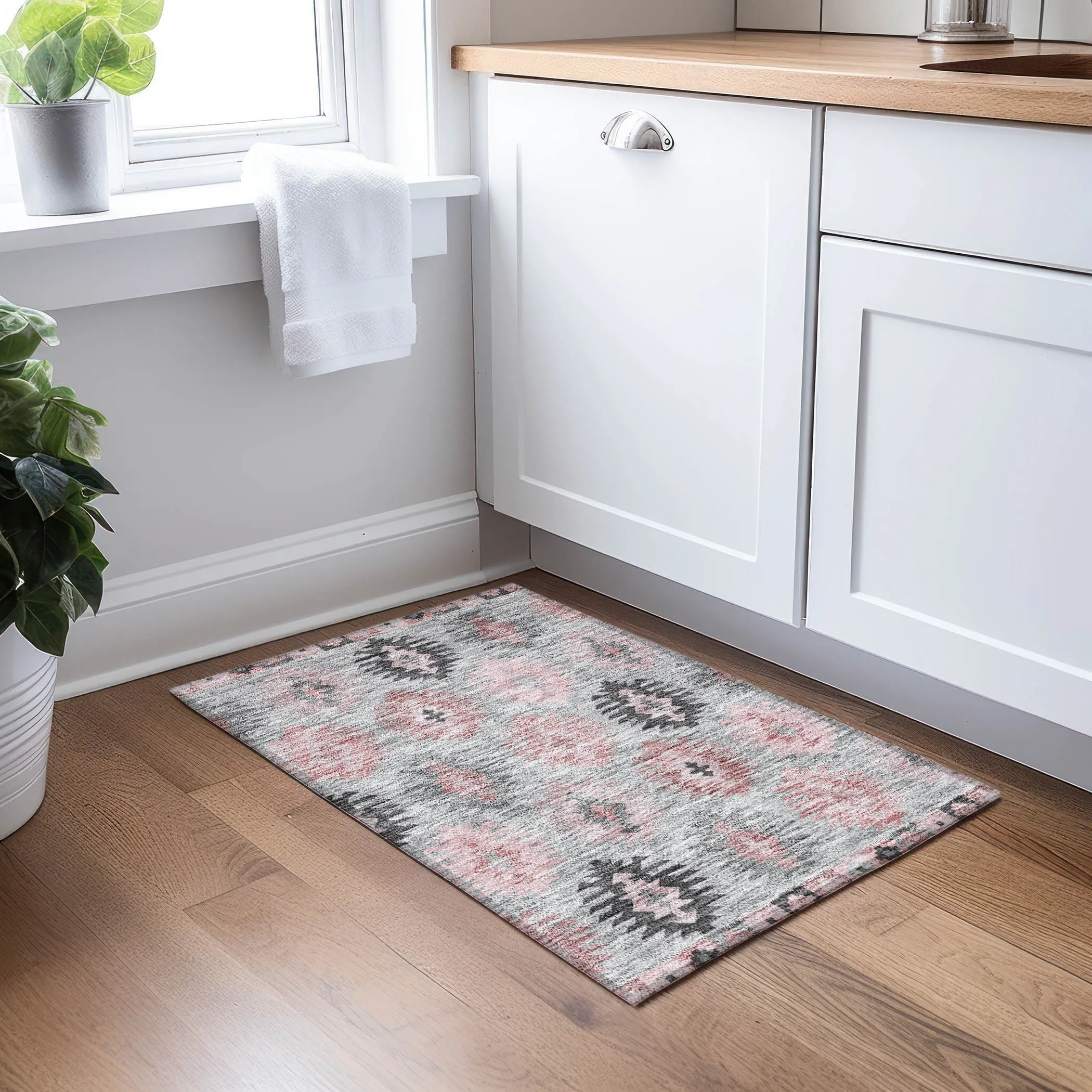 Machine Washable Indoor/ Outdoor Boho Tribal Chantille Rug