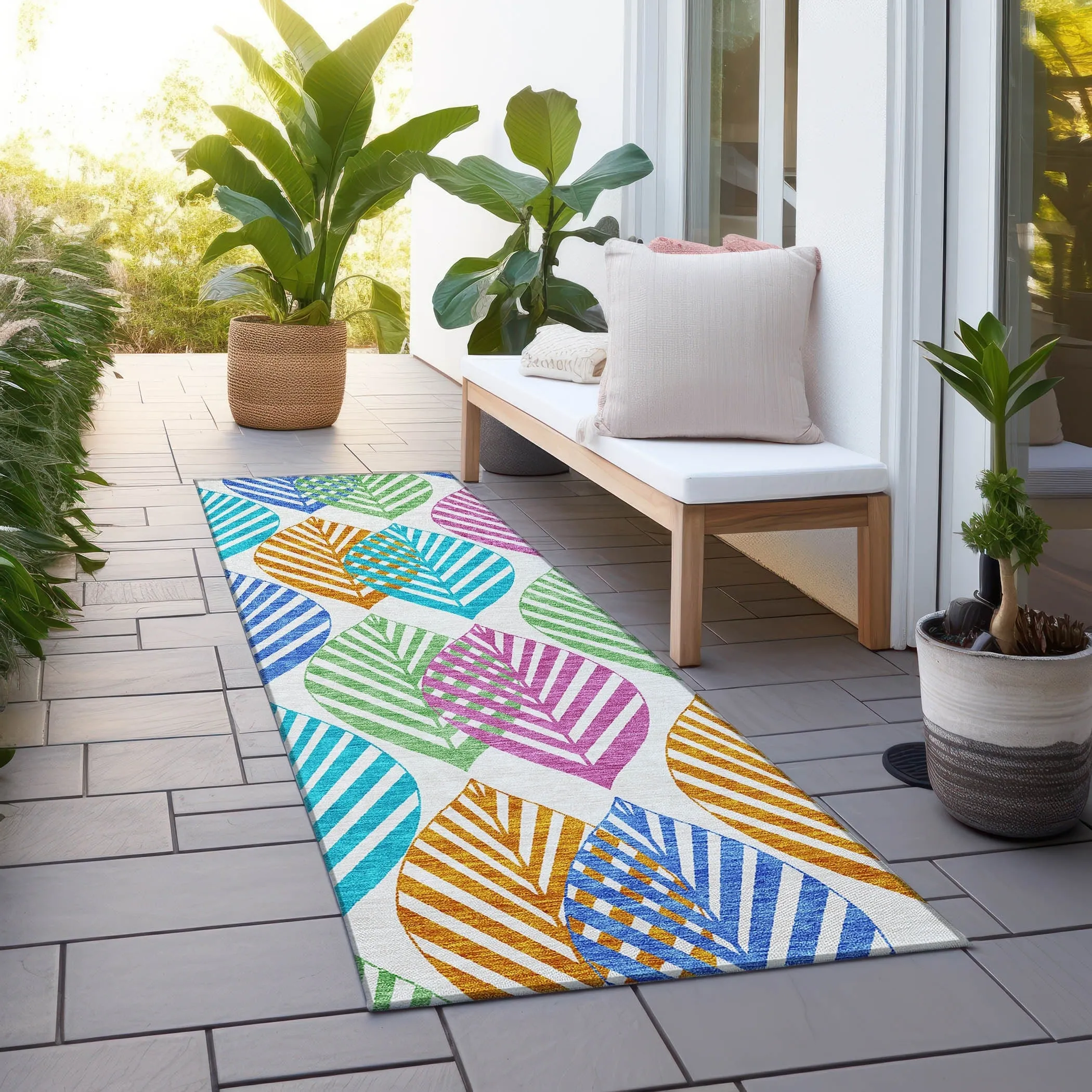 Machine Washable Indoor/ Outdoor Chantille Casual Palm Leaf Rug