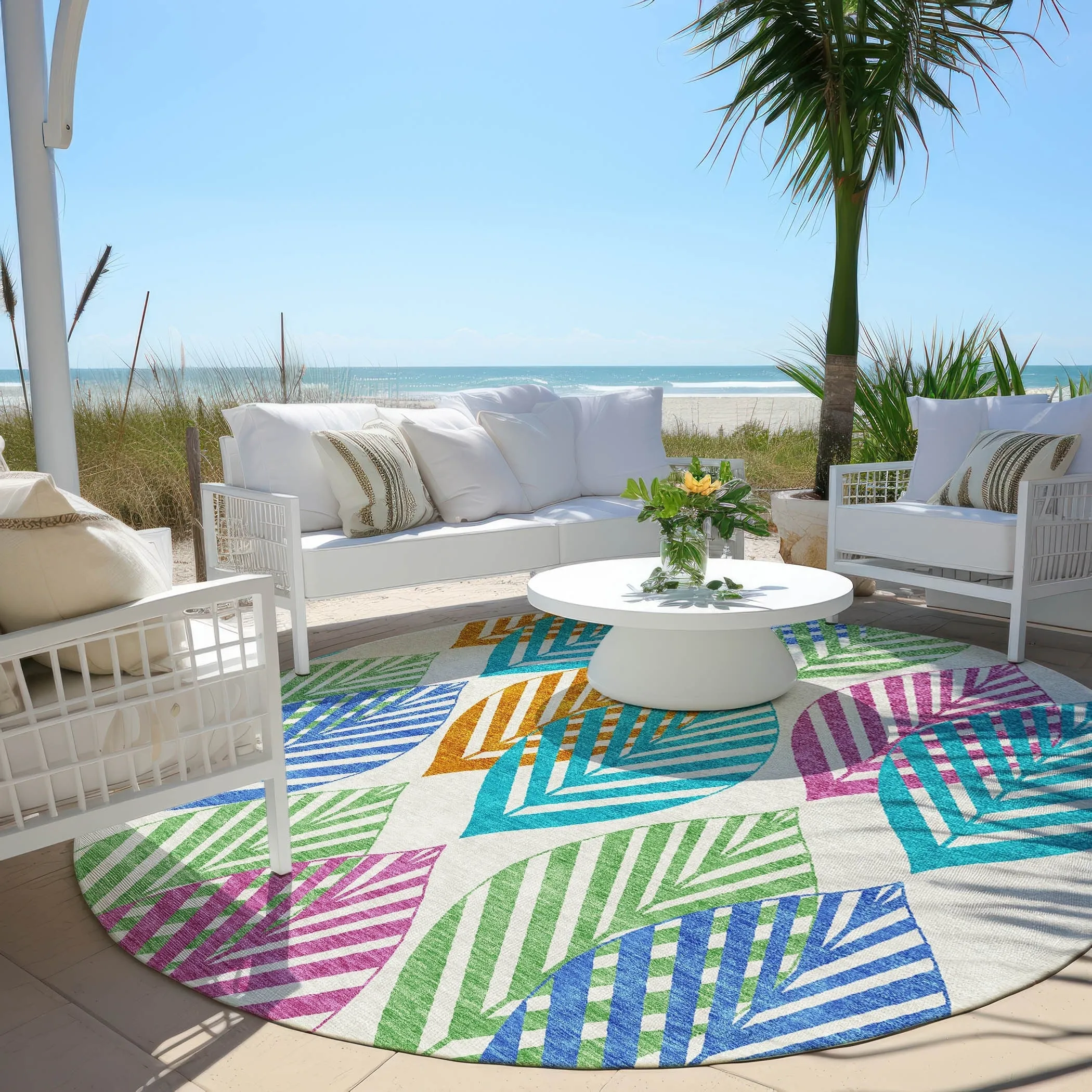 Machine Washable Indoor/ Outdoor Chantille Casual Palm Leaf Rug
