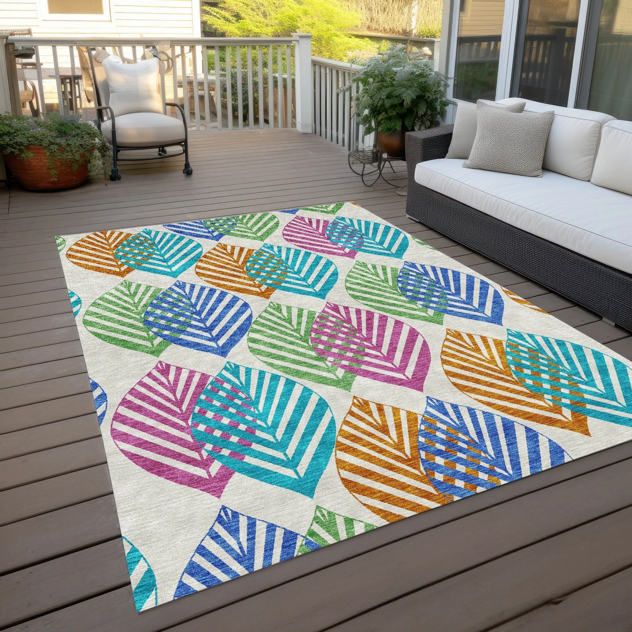 Machine Washable Indoor/ Outdoor Chantille Casual Palm Leaf Rug