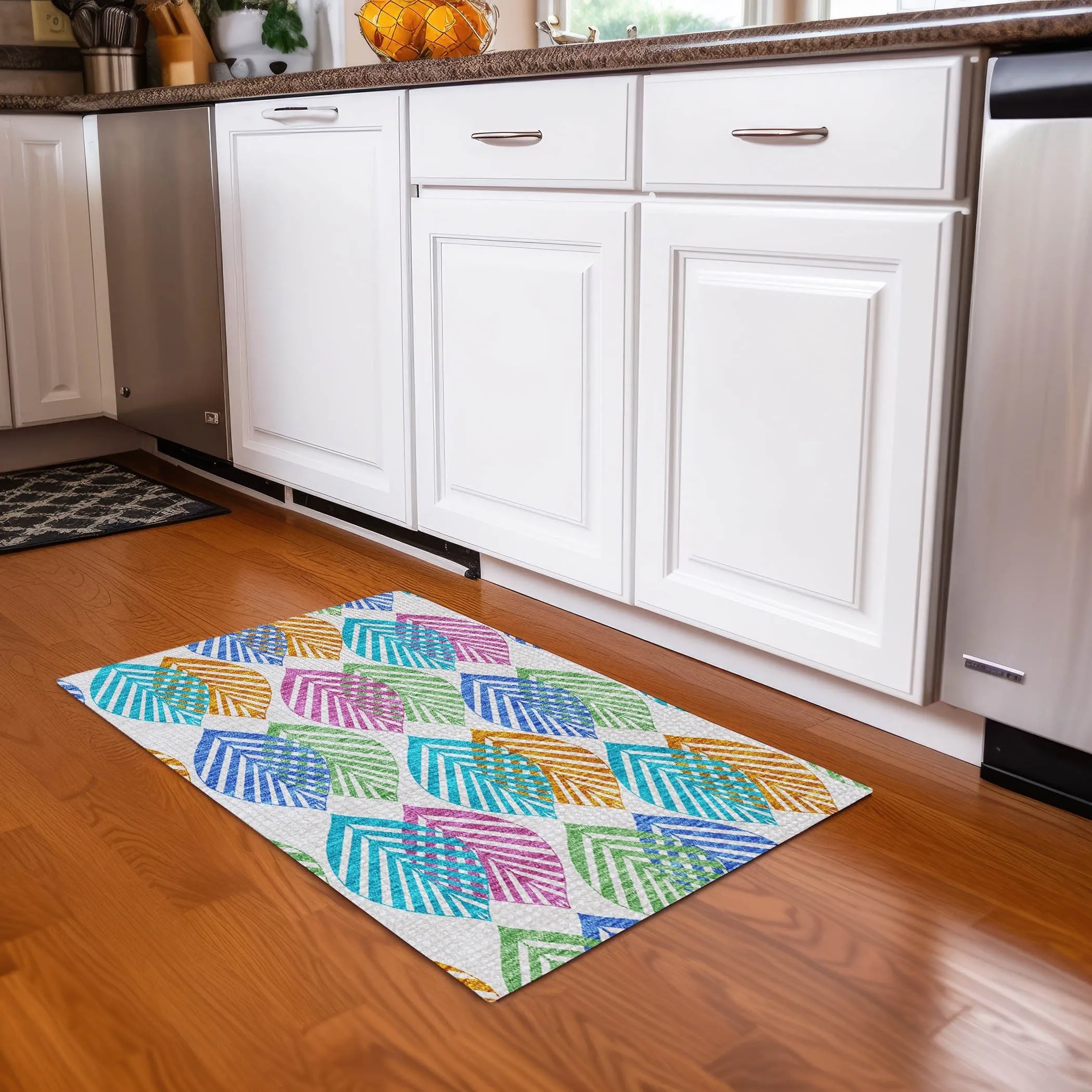 Machine Washable Indoor/ Outdoor Chantille Casual Palm Leaf Rug