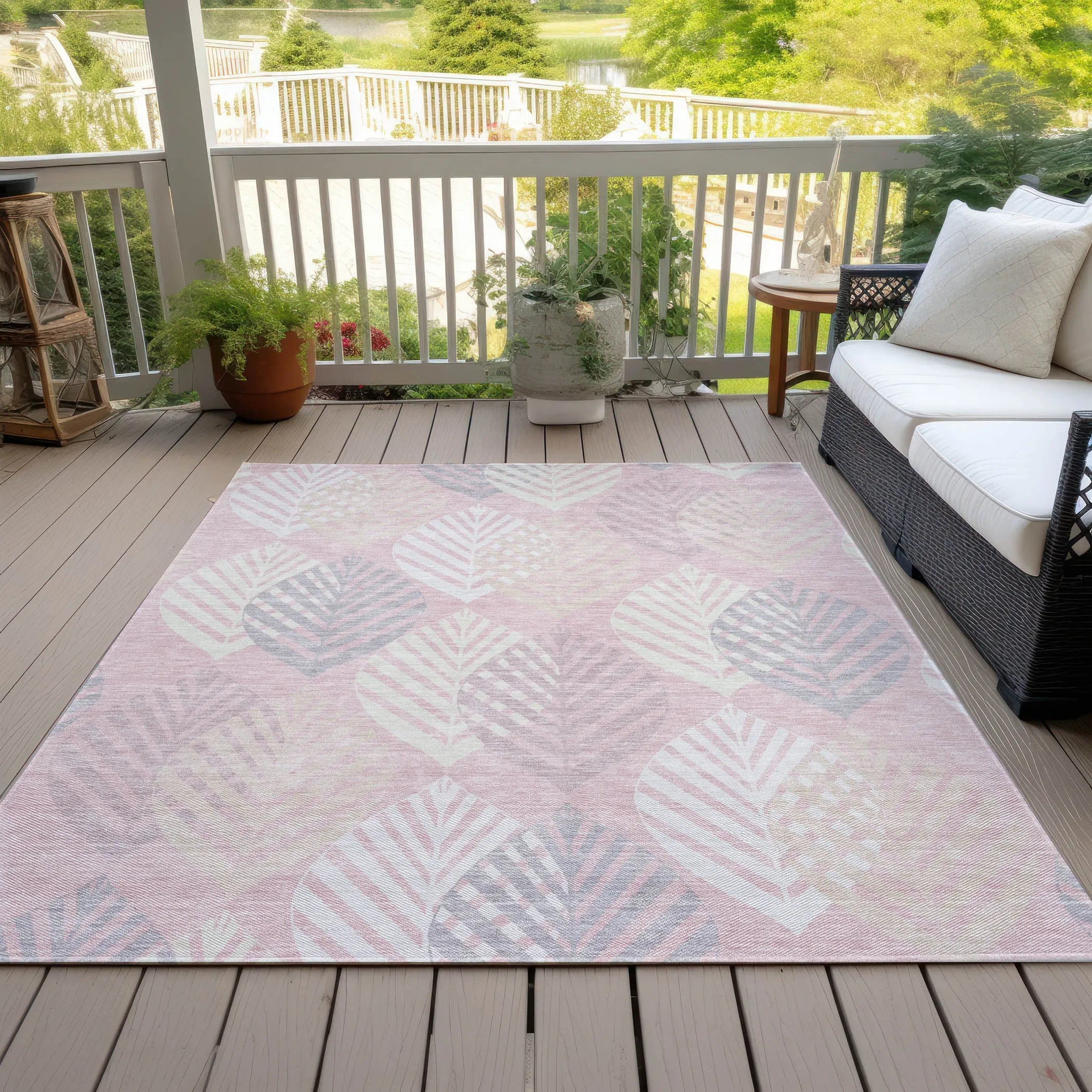 Machine Washable Indoor/ Outdoor Chantille Casual Palm Leaf Rug