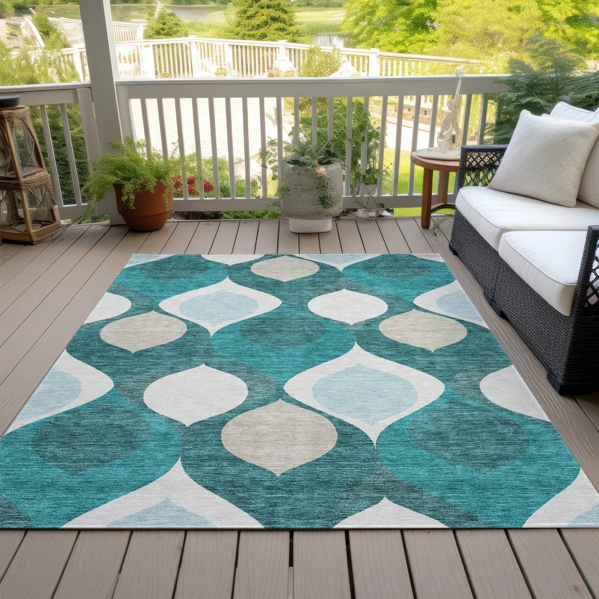 Machine Washable Indoor/ Outdoor Chantille Geo Contemporary Rug