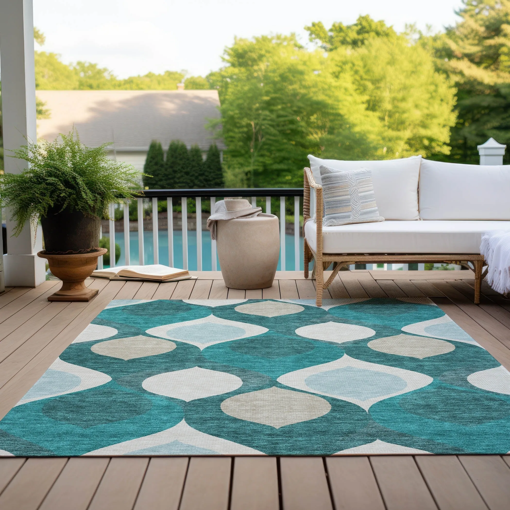 Machine Washable Indoor/ Outdoor Chantille Geo Contemporary Rug