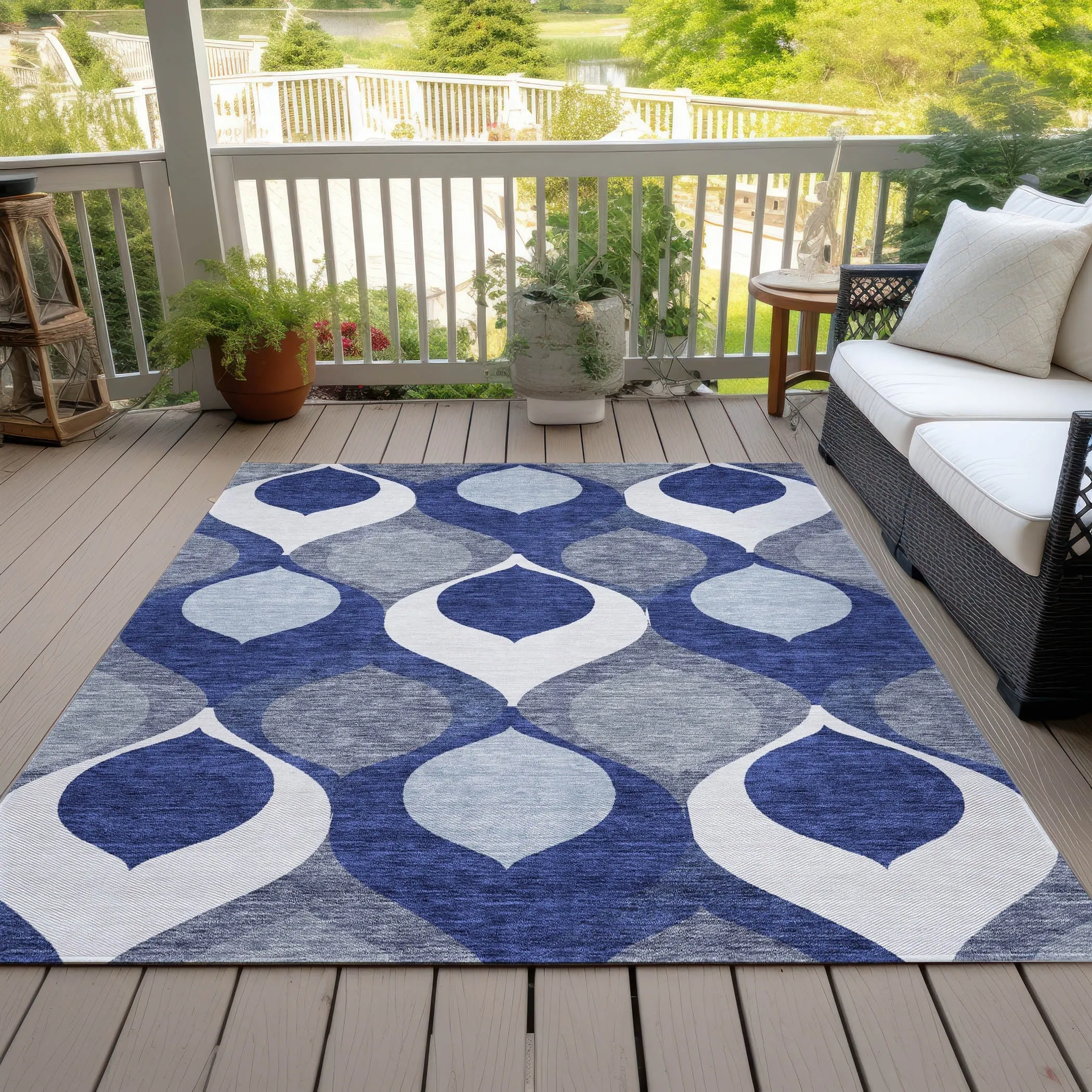 Machine Washable Indoor/ Outdoor Chantille Geo Contemporary Rug