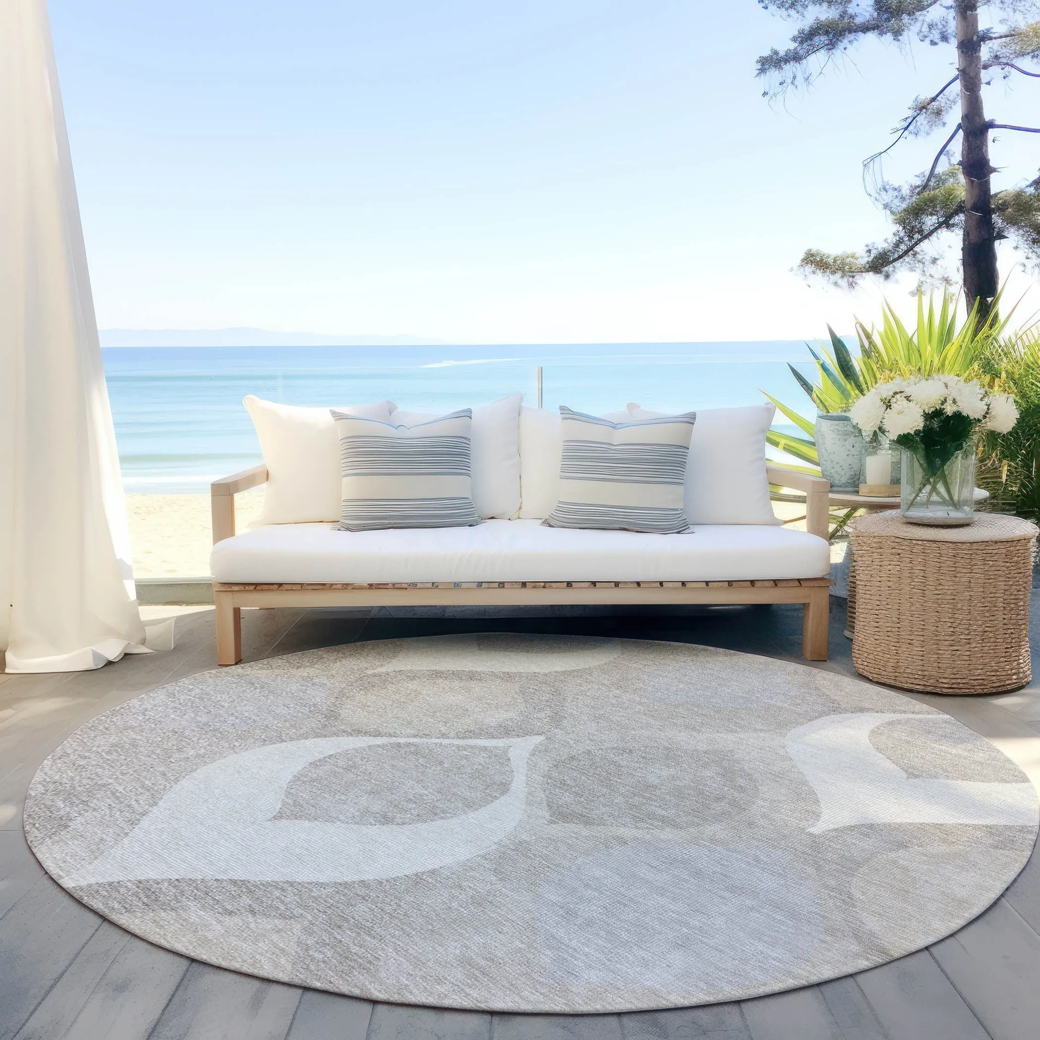 Machine Washable Indoor/ Outdoor Chantille Geo Contemporary Rug