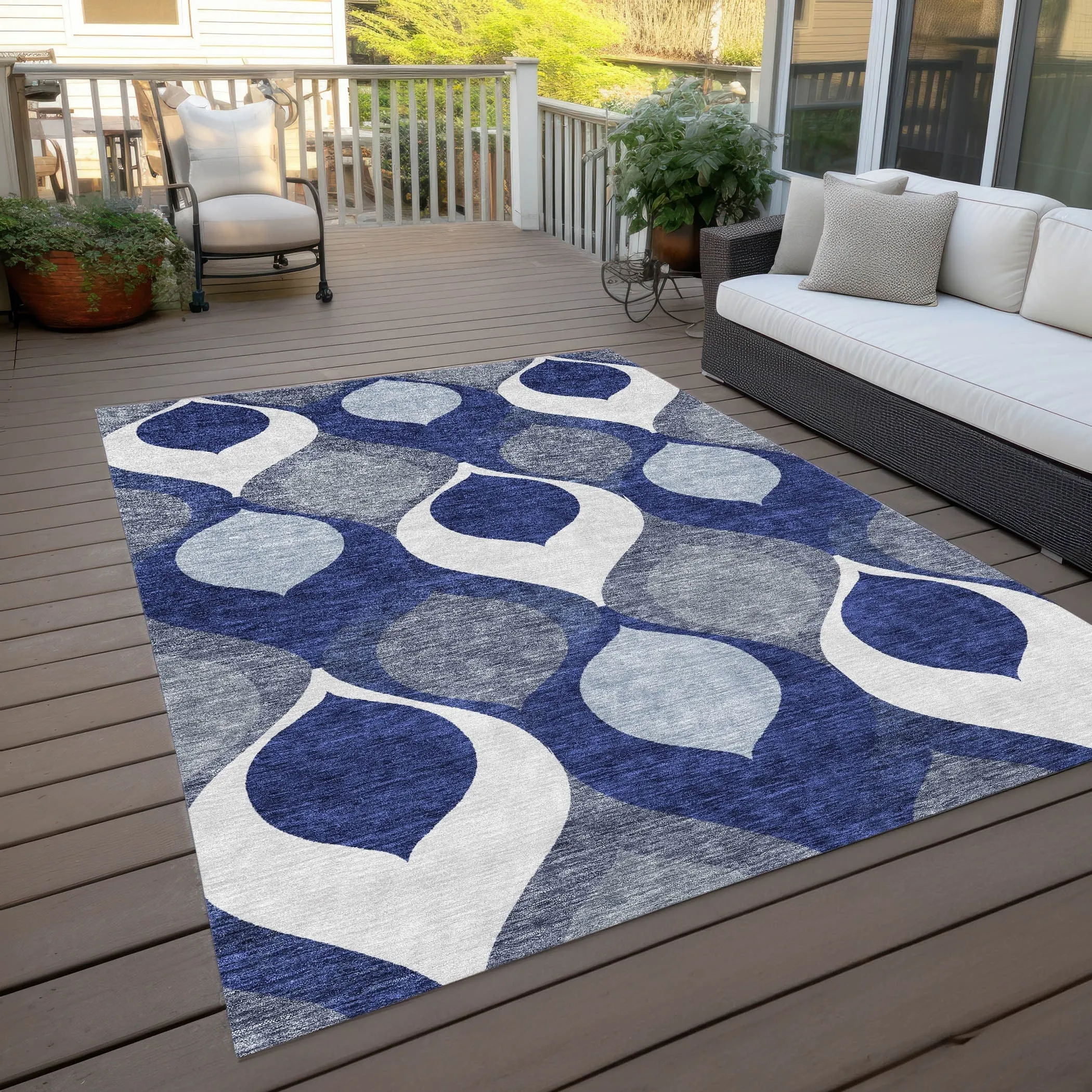 Machine Washable Indoor/ Outdoor Chantille Geo Contemporary Rug