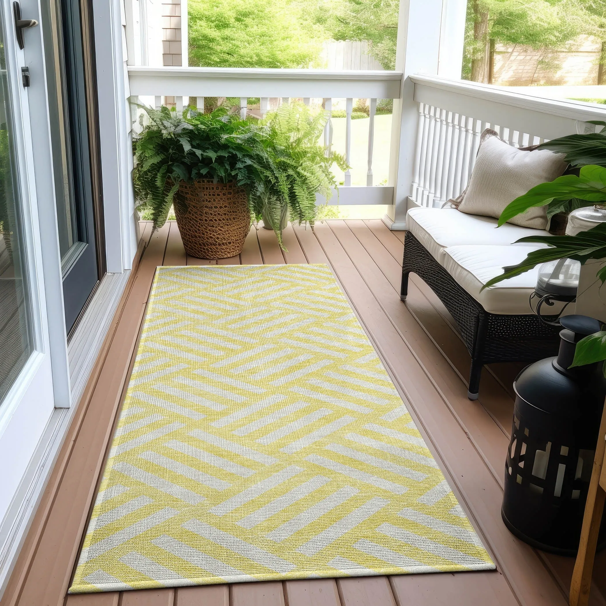 Machine Washable Indoor/ Outdoor Chantille Geo Contemporary Rug