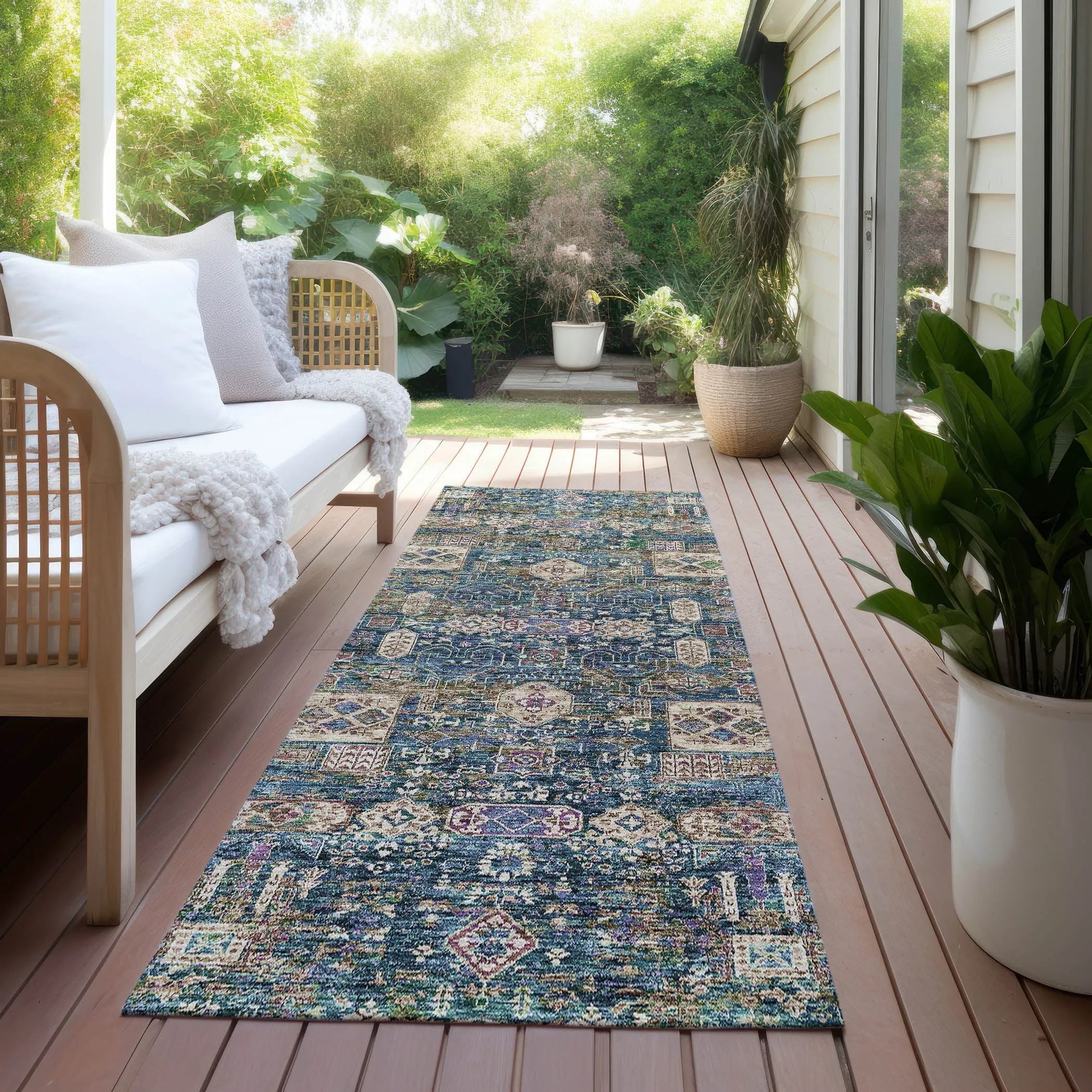 Machine Washable Indoor/ Outdoor Chantille Traditional Vintage Rug
