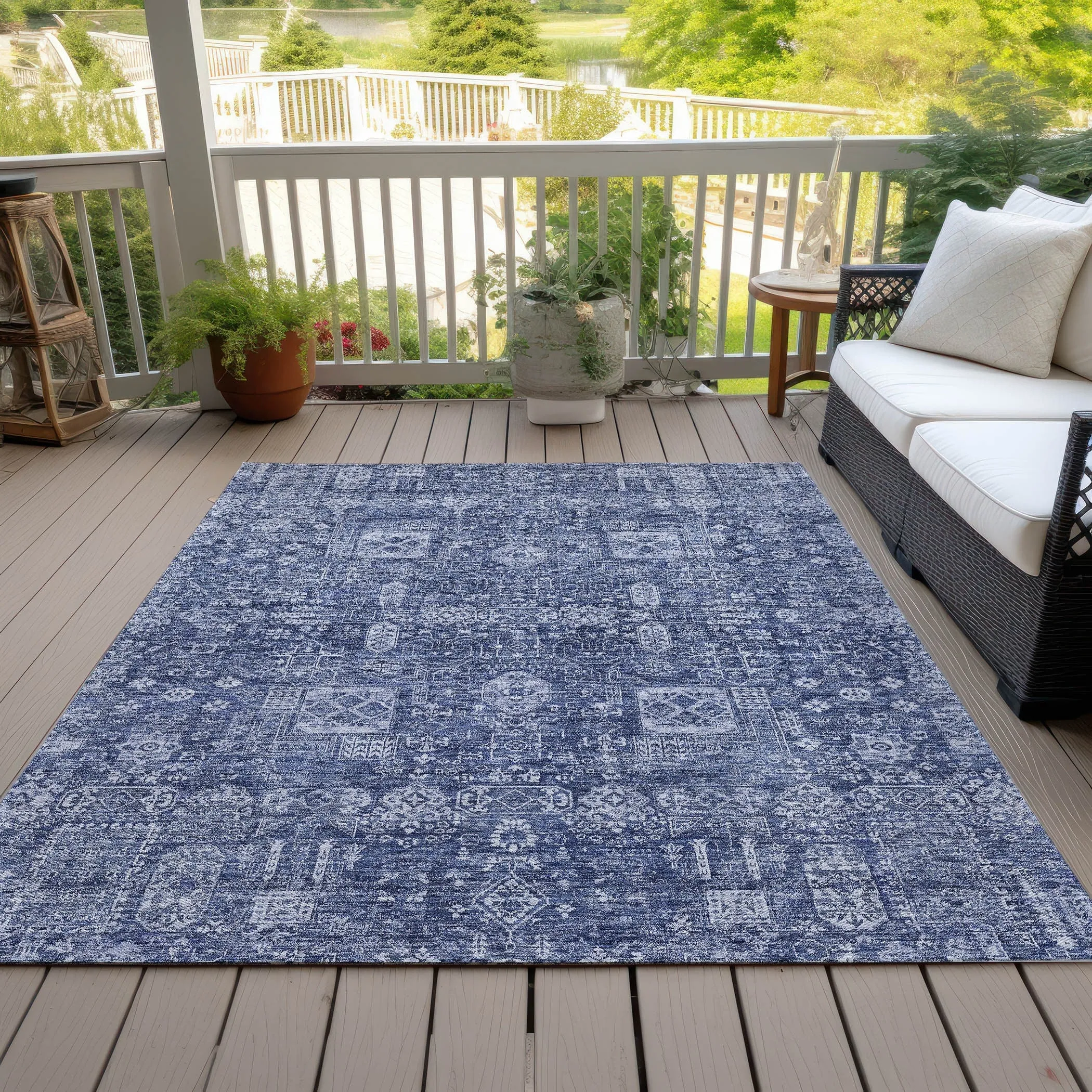 Machine Washable Indoor/ Outdoor Chantille Traditional Vintage Rug