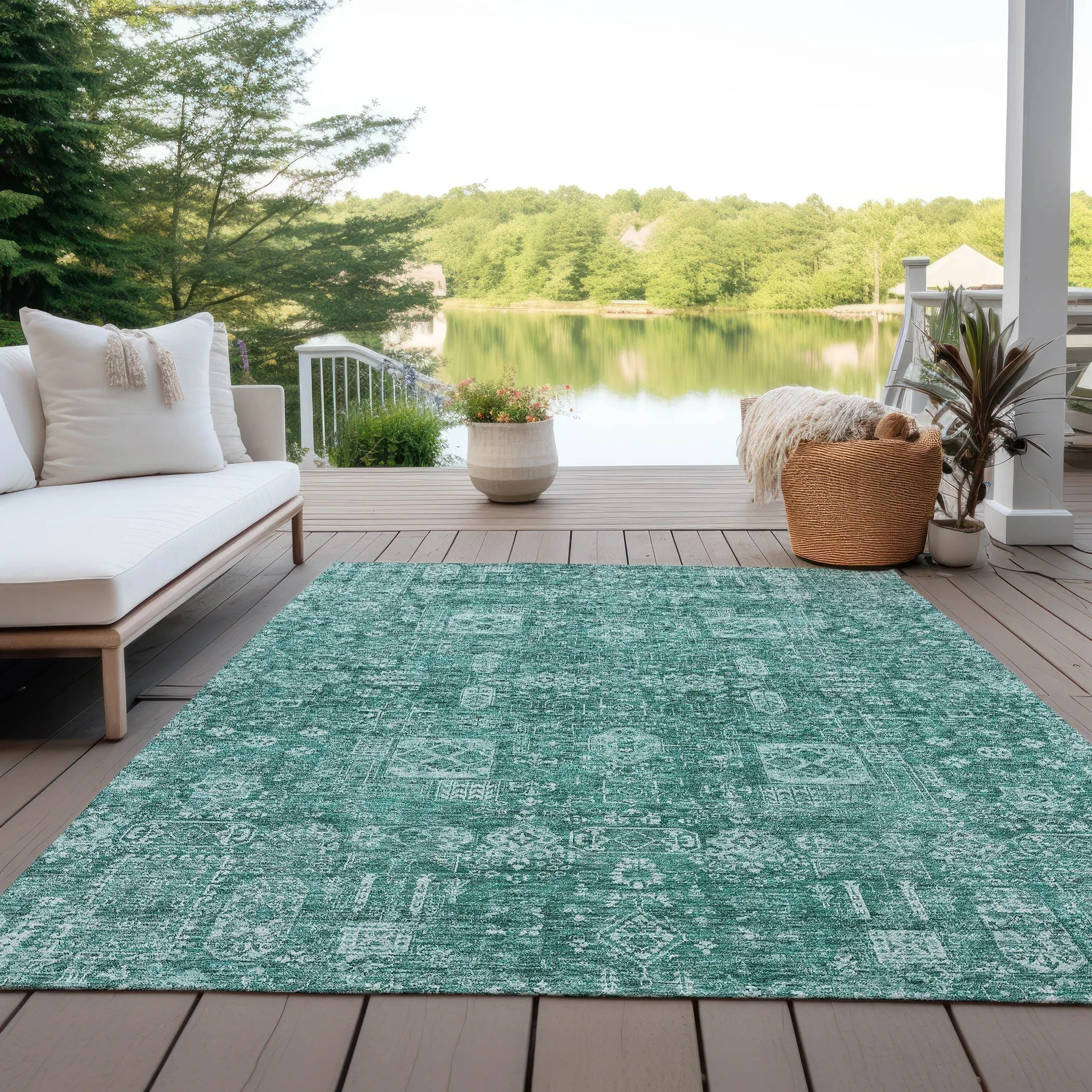 Machine Washable Indoor/ Outdoor Chantille Traditional Vintage Rug