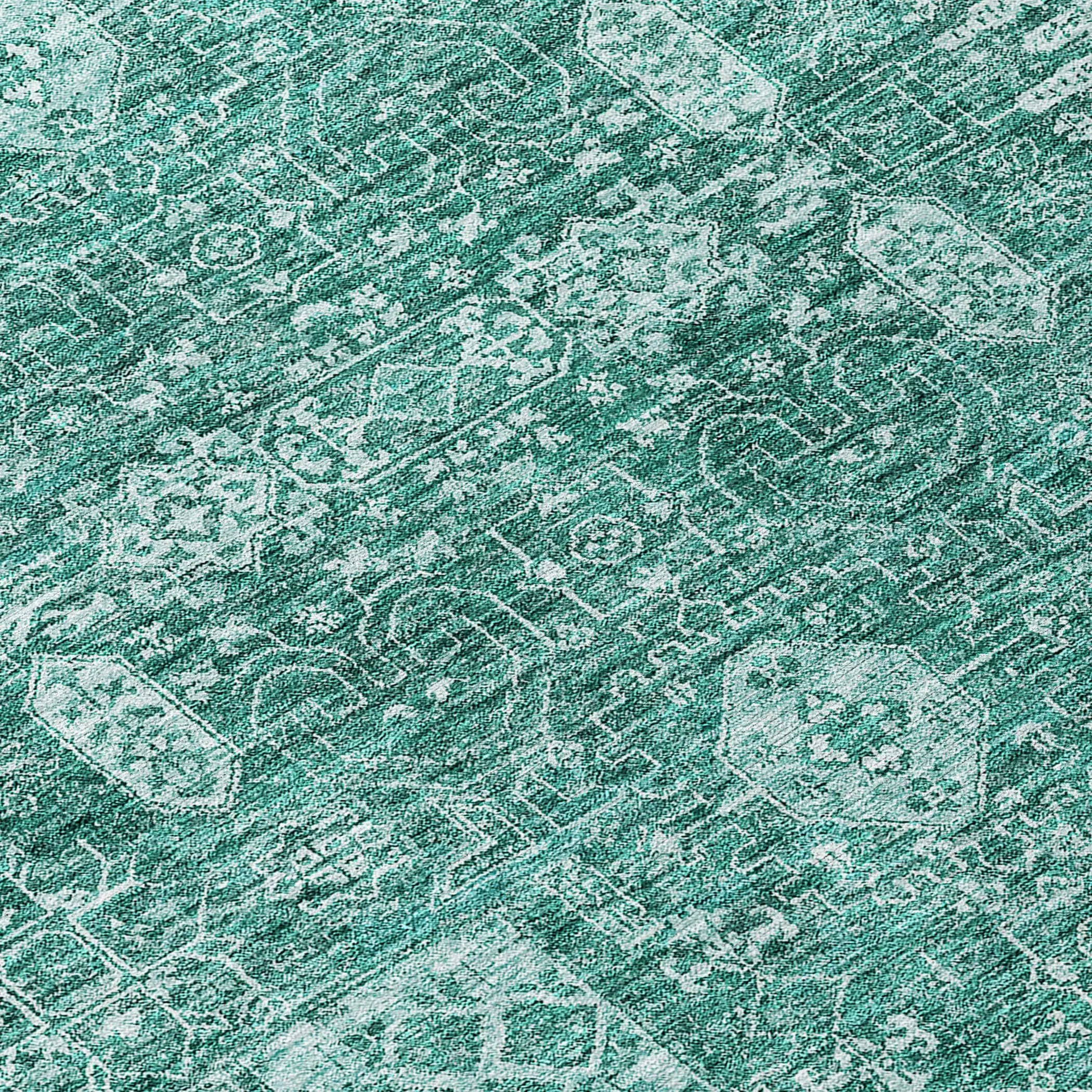 Machine Washable Indoor/ Outdoor Chantille Traditional Vintage Rug