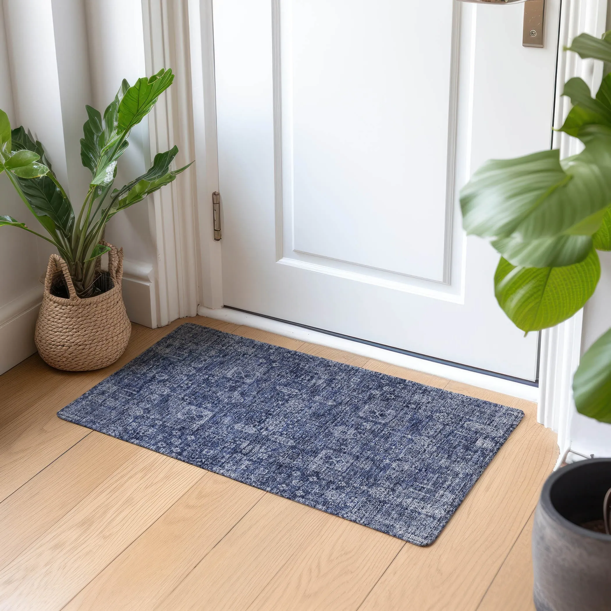 Machine Washable Indoor/ Outdoor Chantille Traditional Vintage Rug