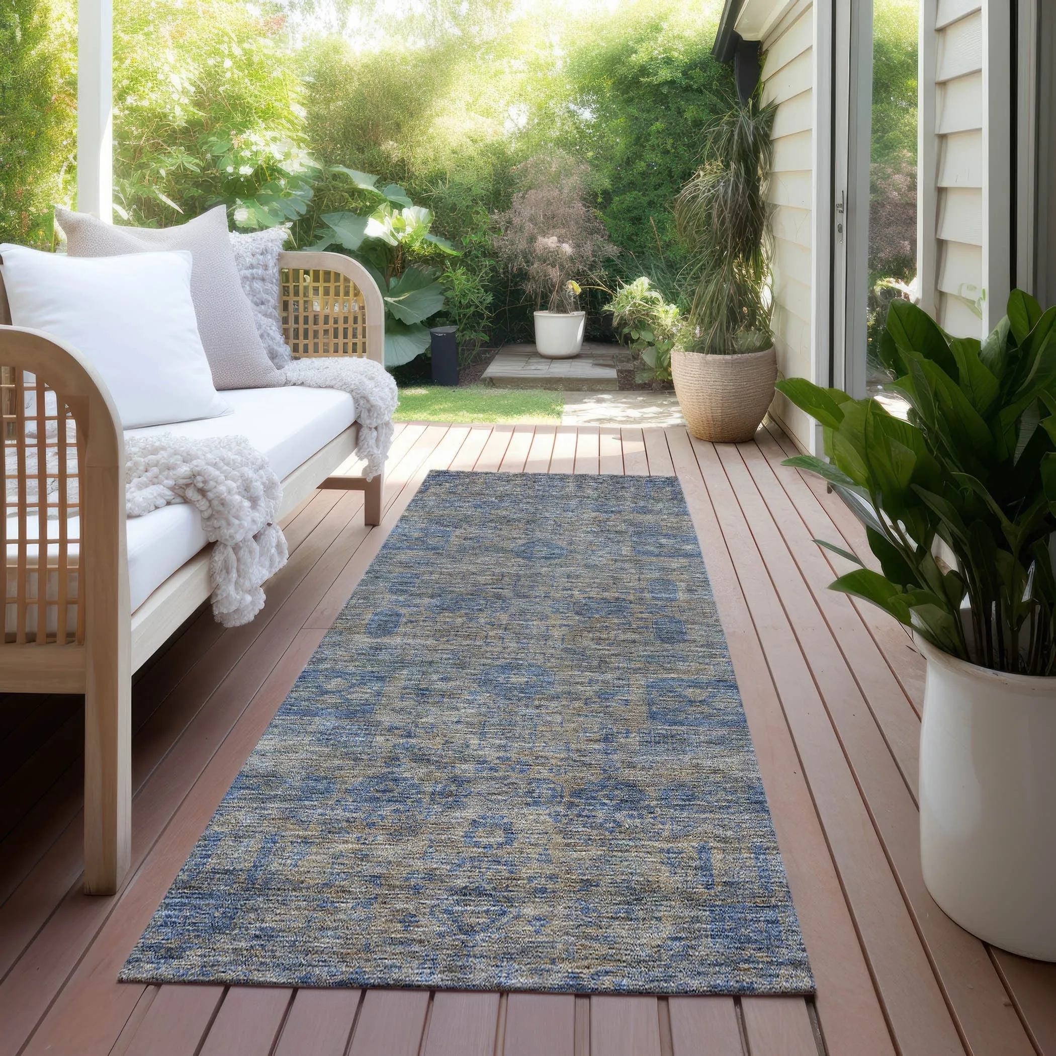Machine Washable Indoor/ Outdoor Chantille Traditional Vintage Rug