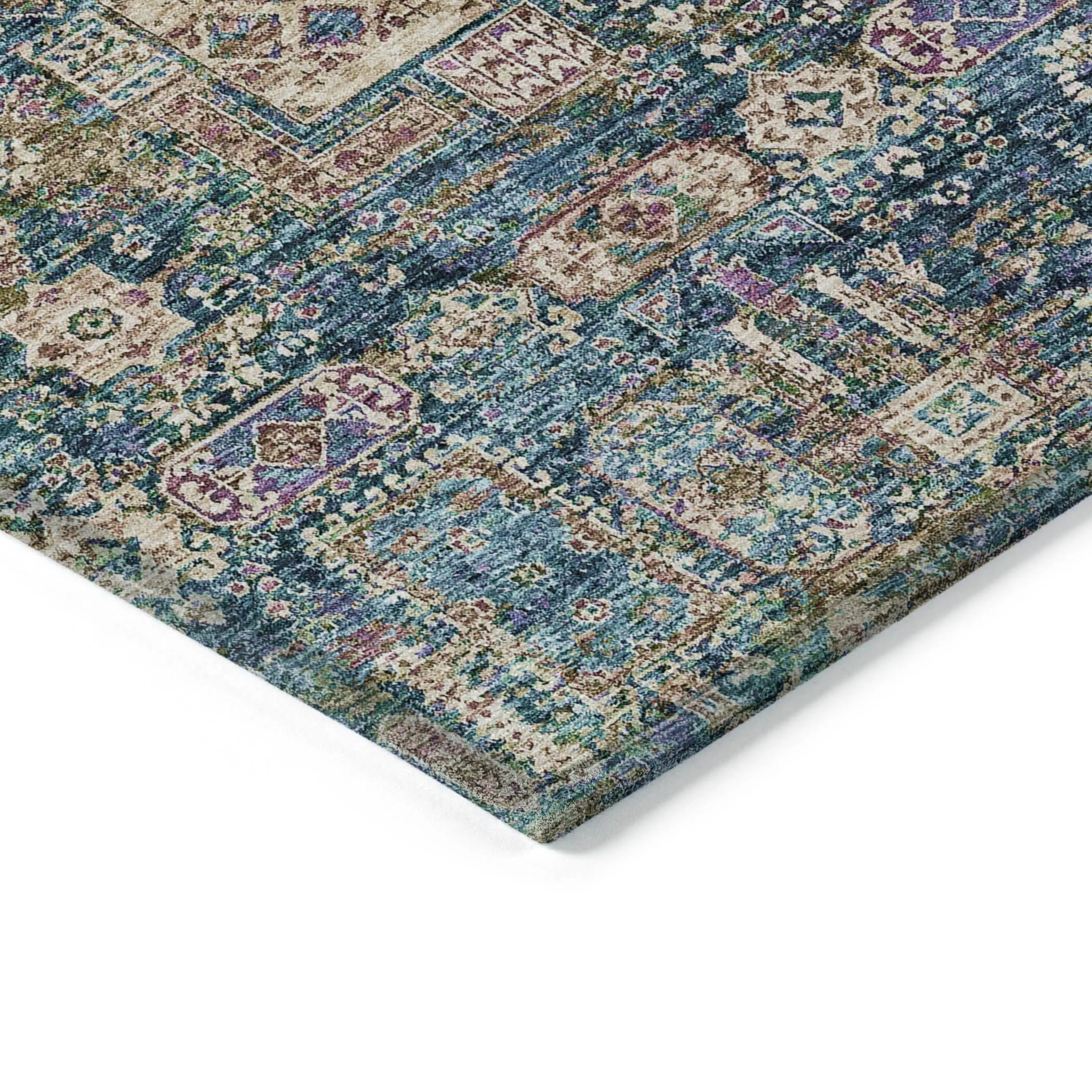 Machine Washable Indoor/ Outdoor Chantille Traditional Vintage Rug