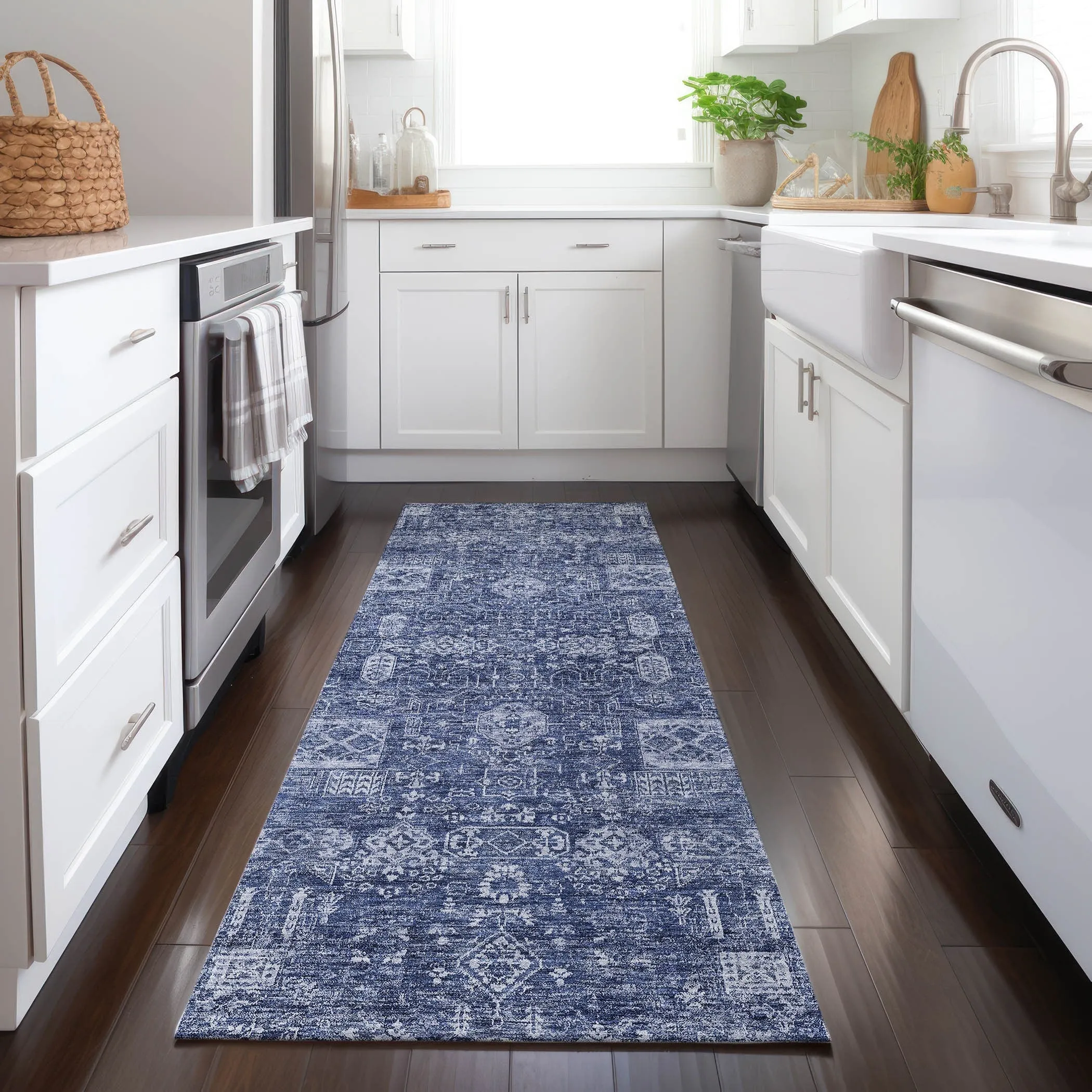 Machine Washable Indoor/ Outdoor Chantille Traditional Vintage Rug