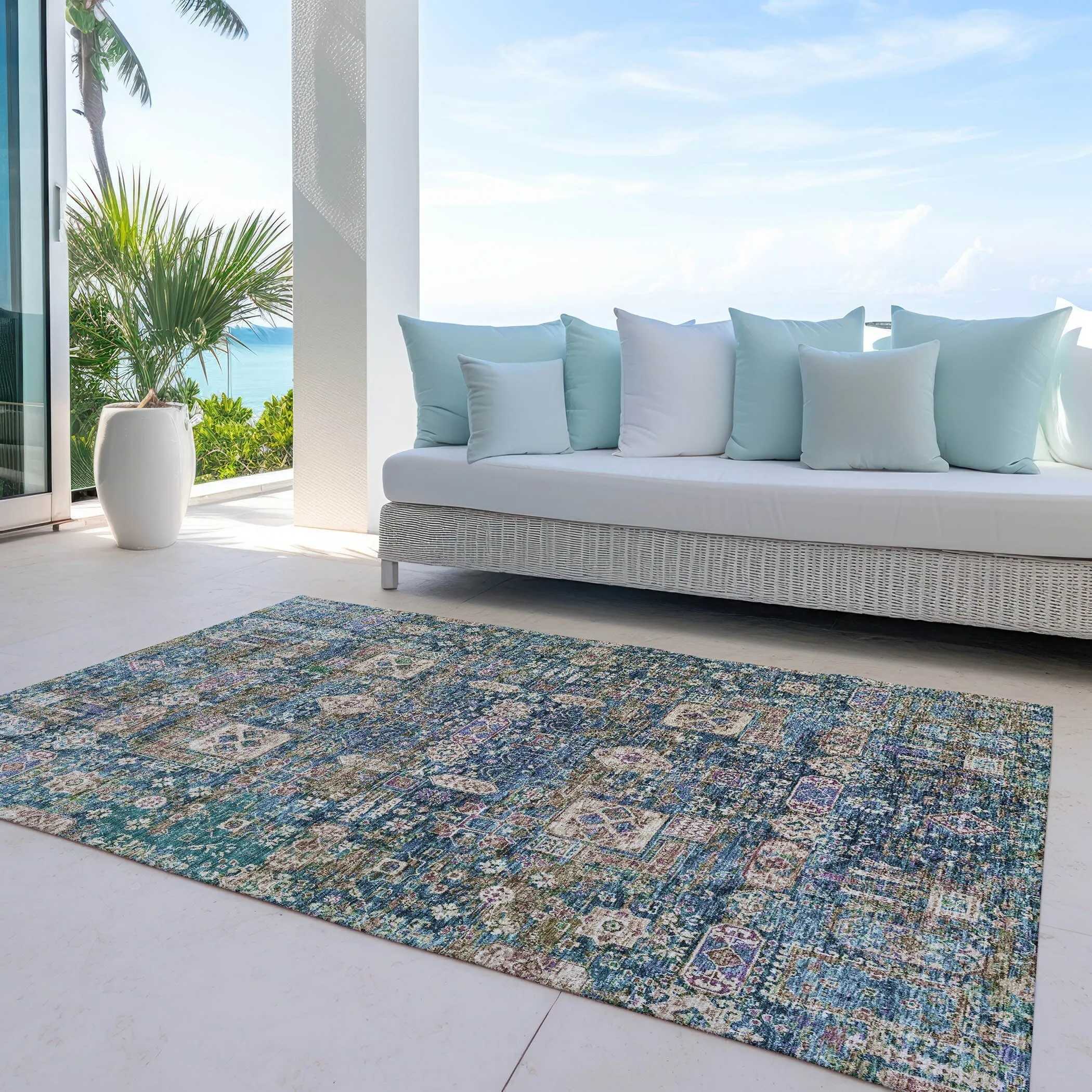 Machine Washable Indoor/ Outdoor Chantille Traditional Vintage Rug
