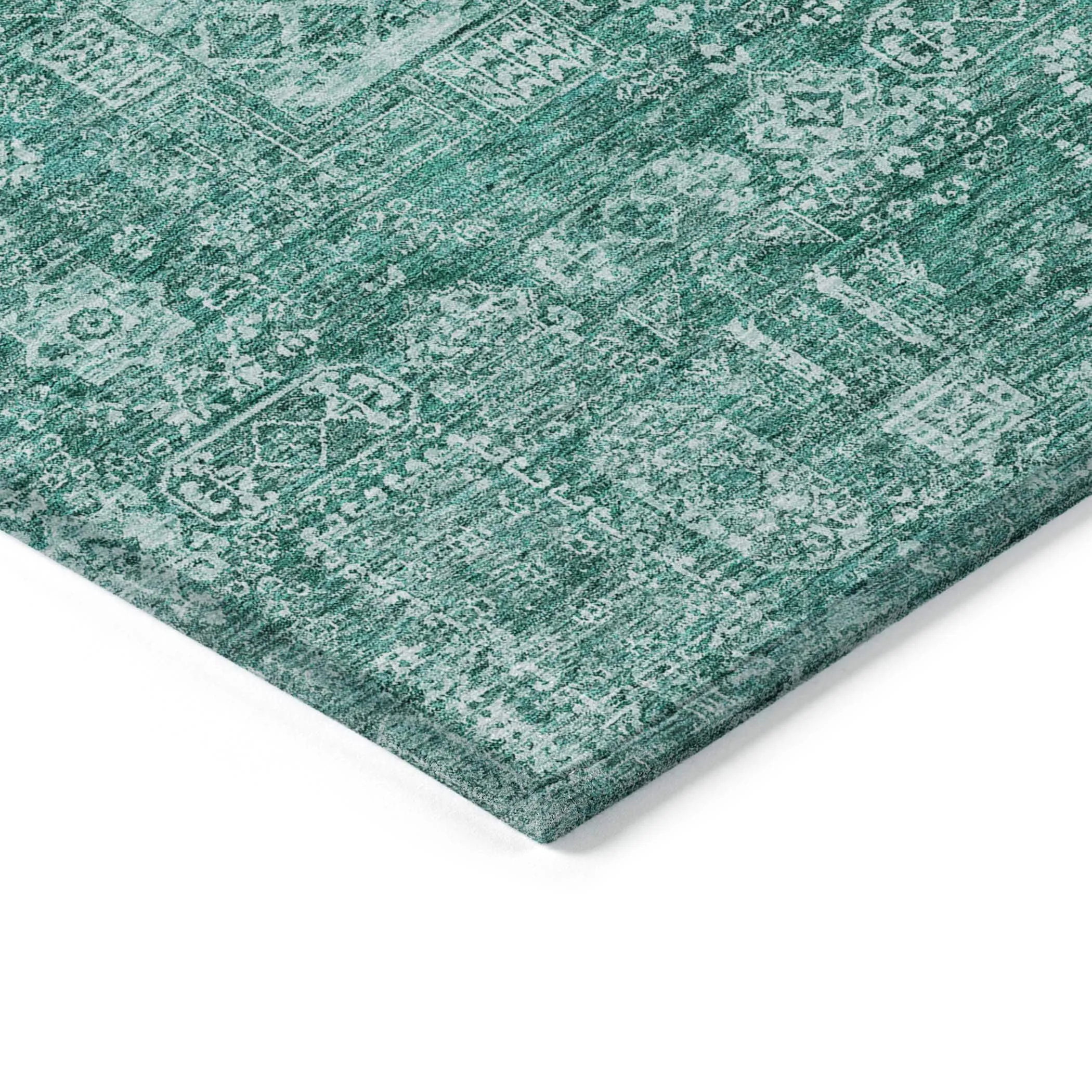 Machine Washable Indoor/ Outdoor Chantille Traditional Vintage Rug