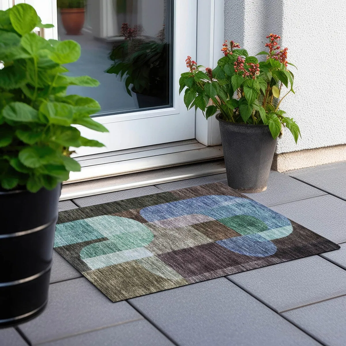 Machine Washable Indoor/ Outdoor Contemporary Deco Chantille Rug