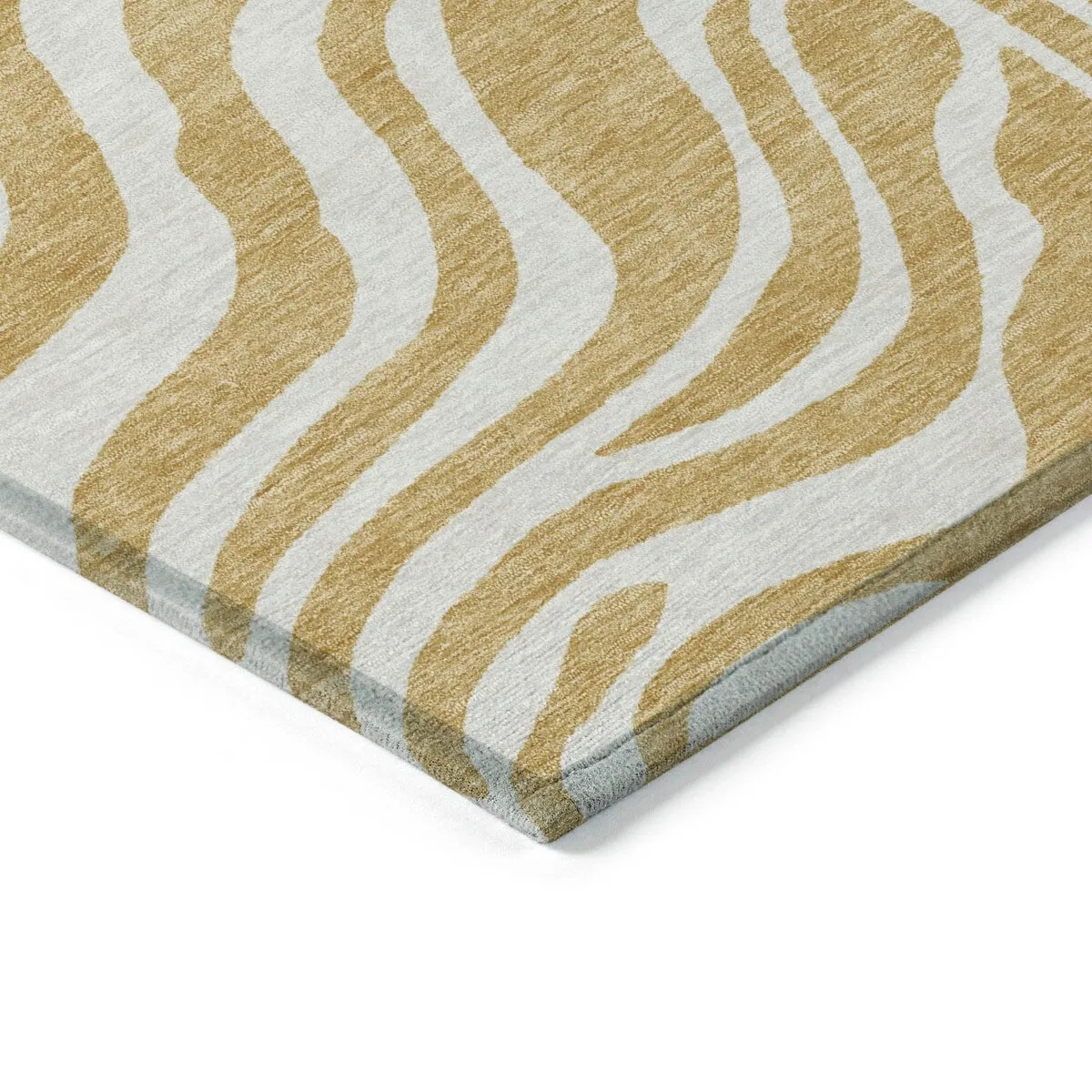 Machine Washable Indoor/ Outdoor Modern Animal Print Chantille Rug